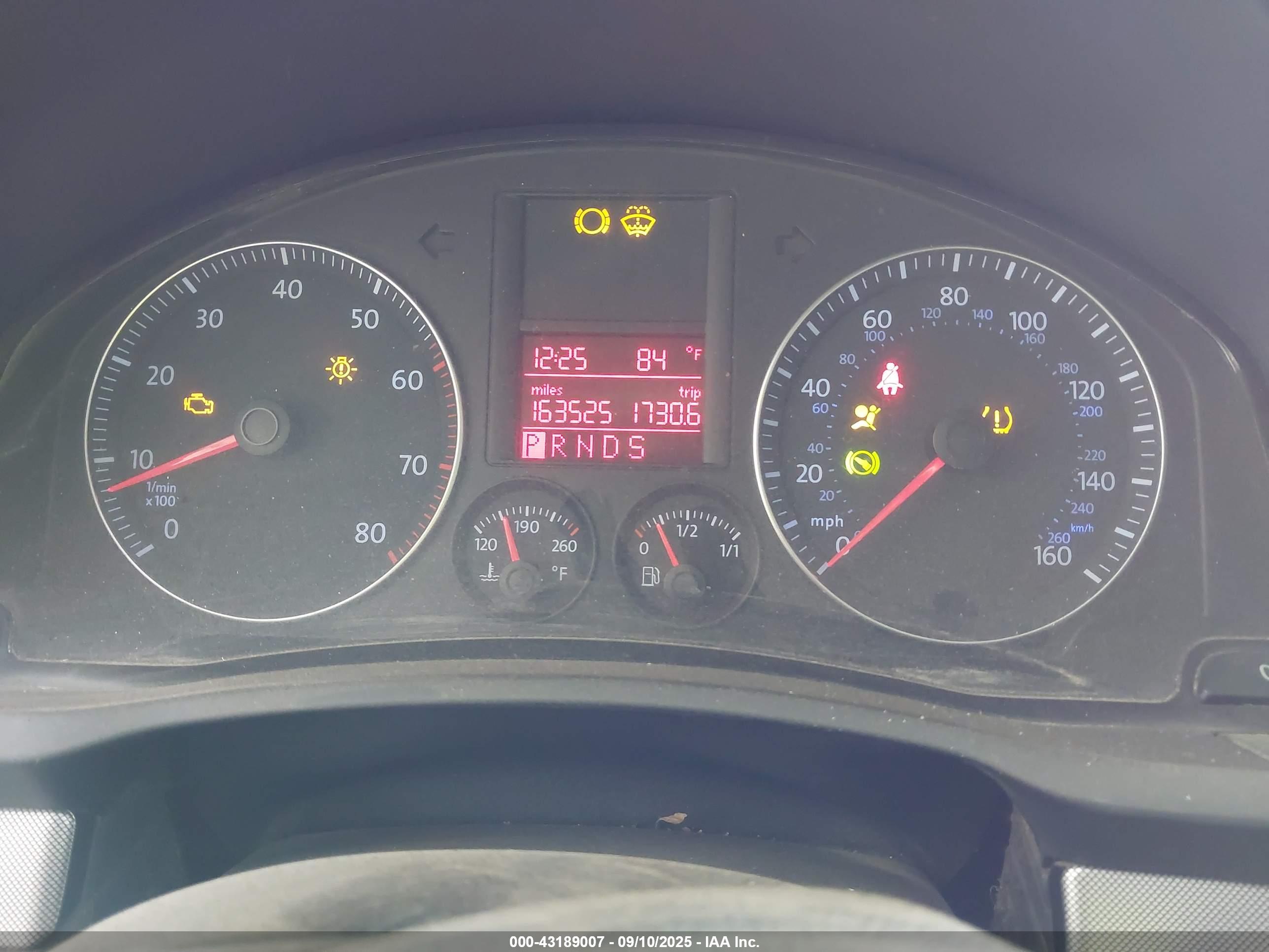 VOLKSWAGEN JETTA image 7