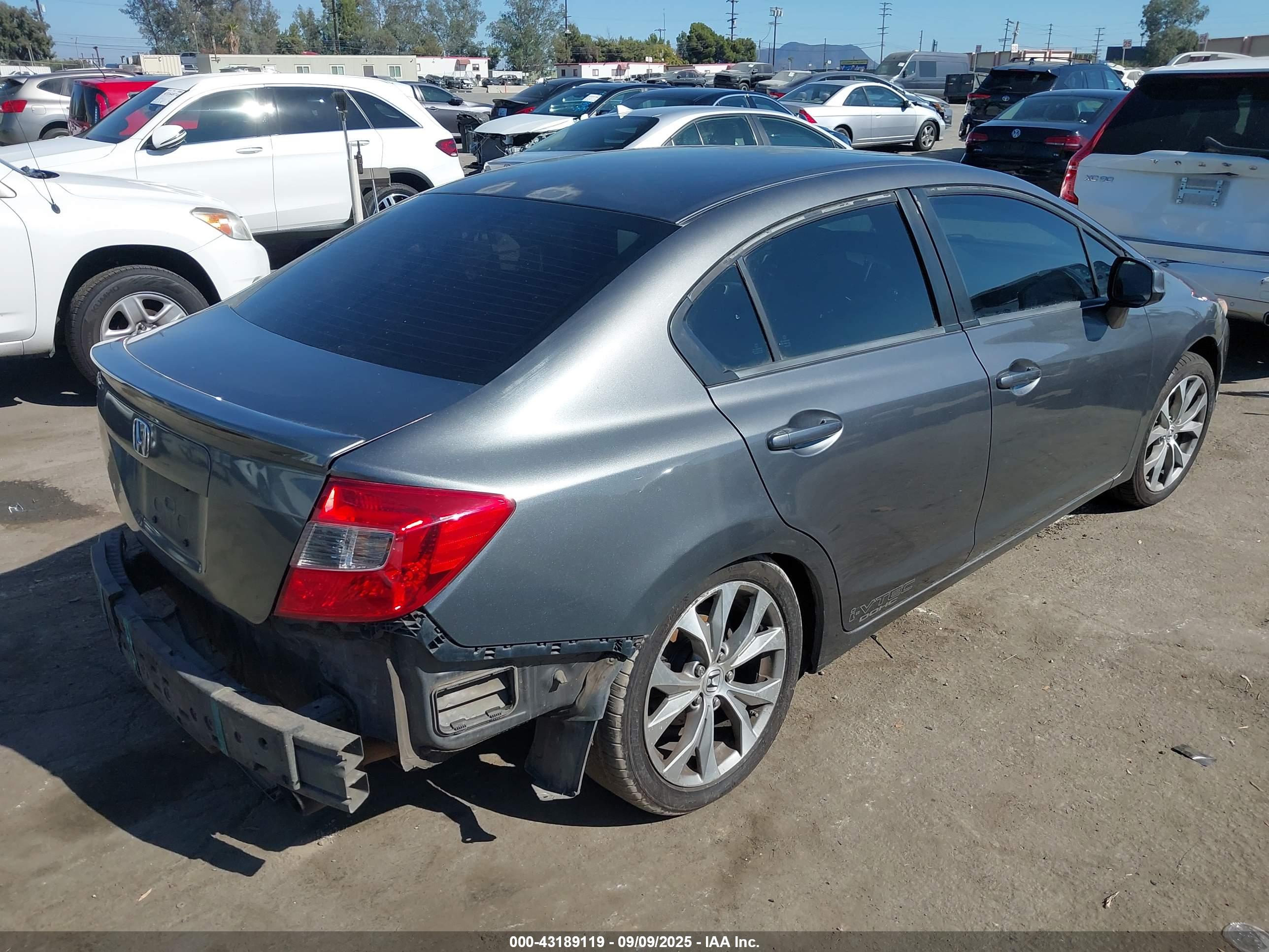 HONDA CIVIC image 4