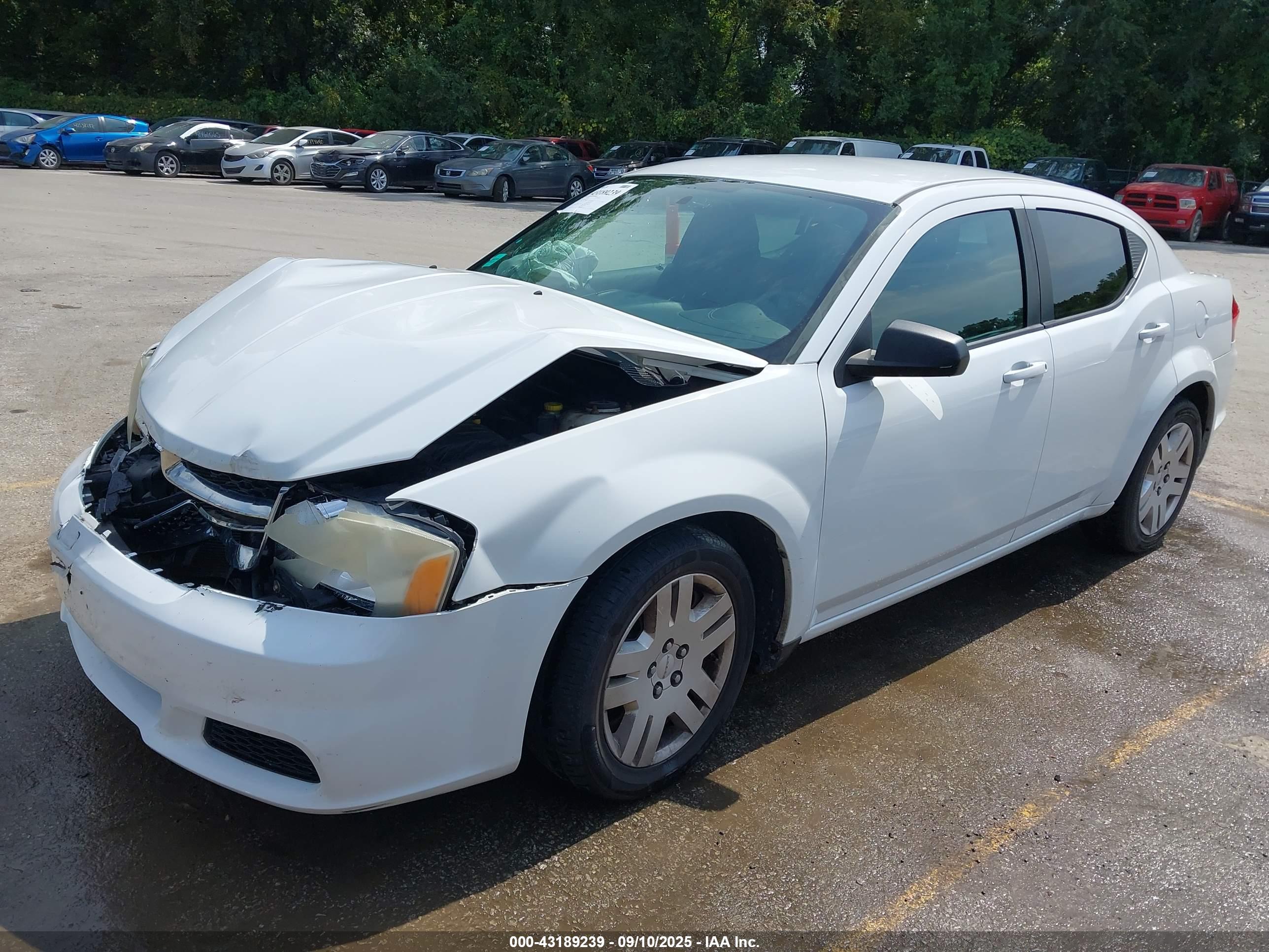 DODGE AVENGER image 2