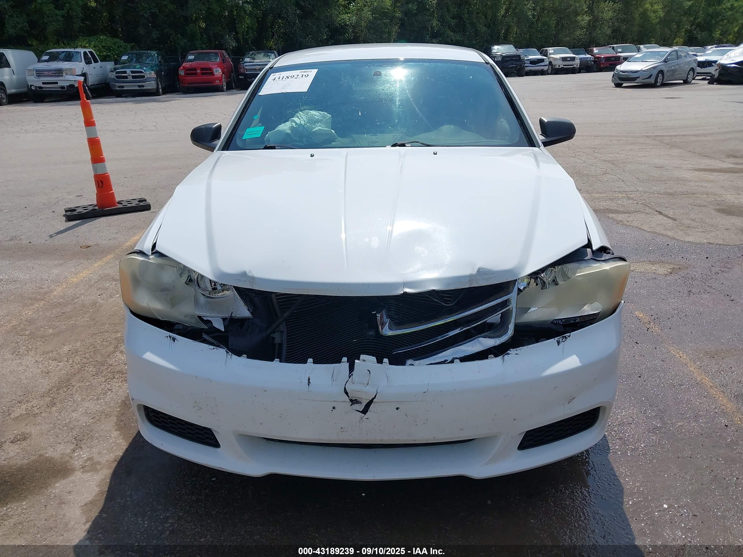 DODGE AVENGER image 6