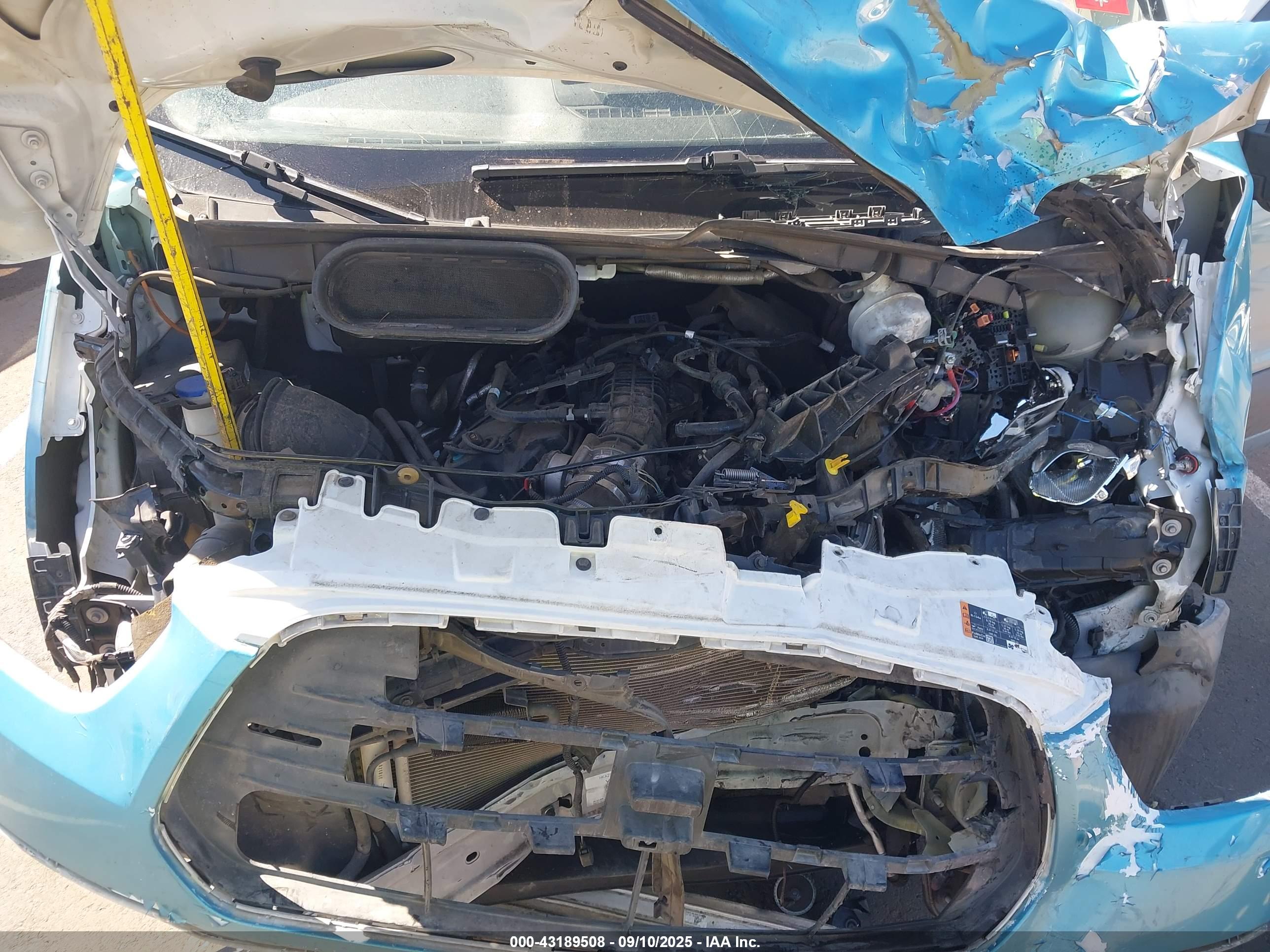 FORD TRANSIT-250 image 10