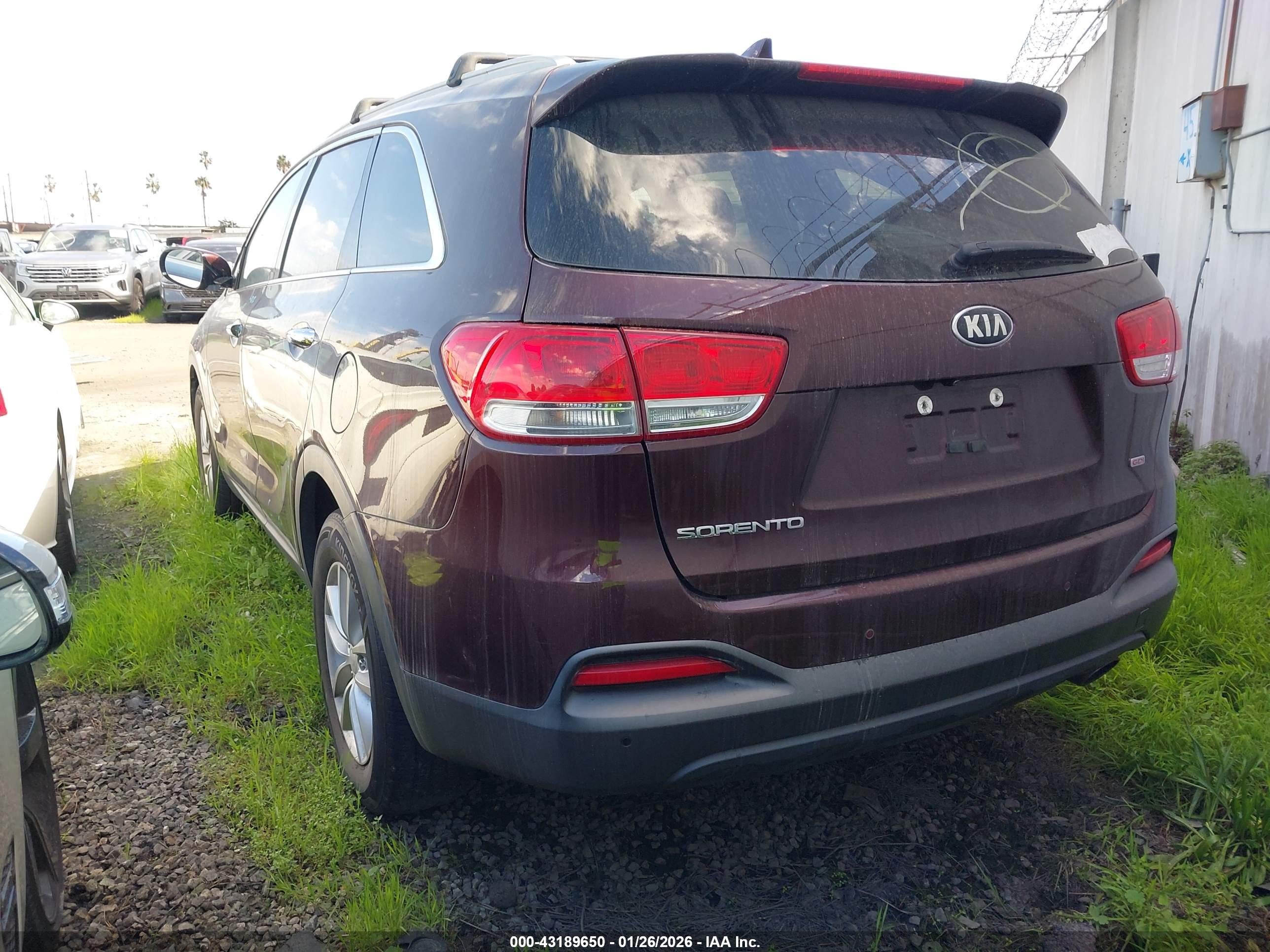 KIA SORENTO image 3