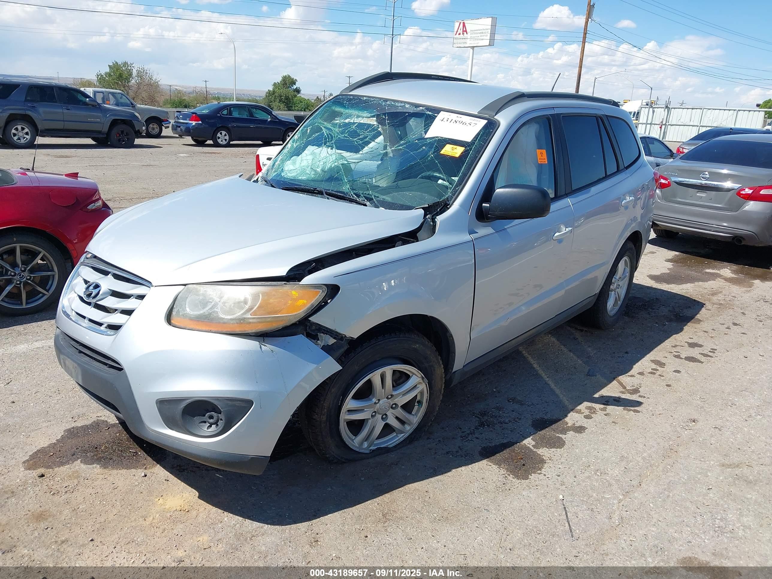 HYUNDAI SANTA image 2