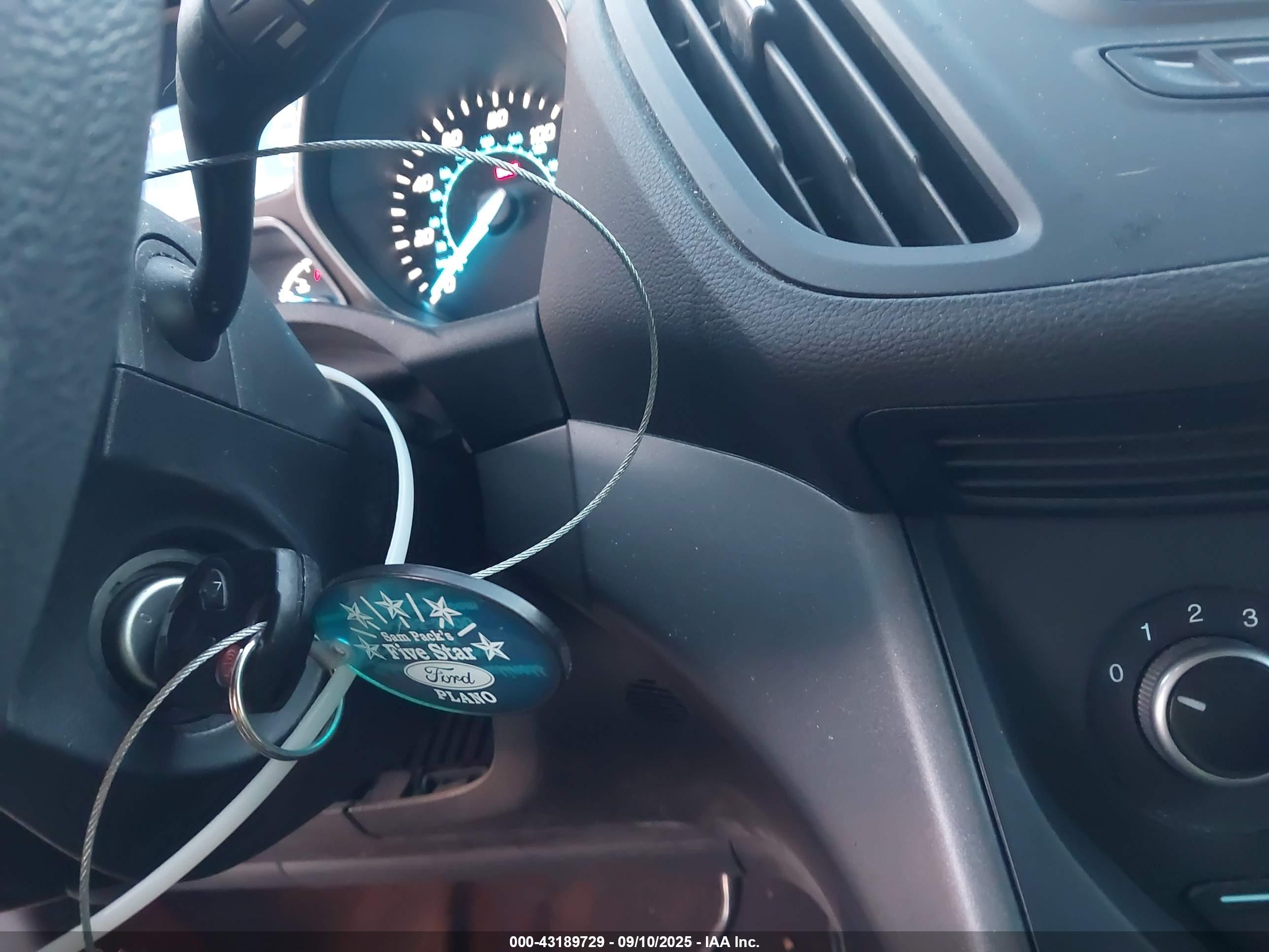 FORD ESCAPE image 11