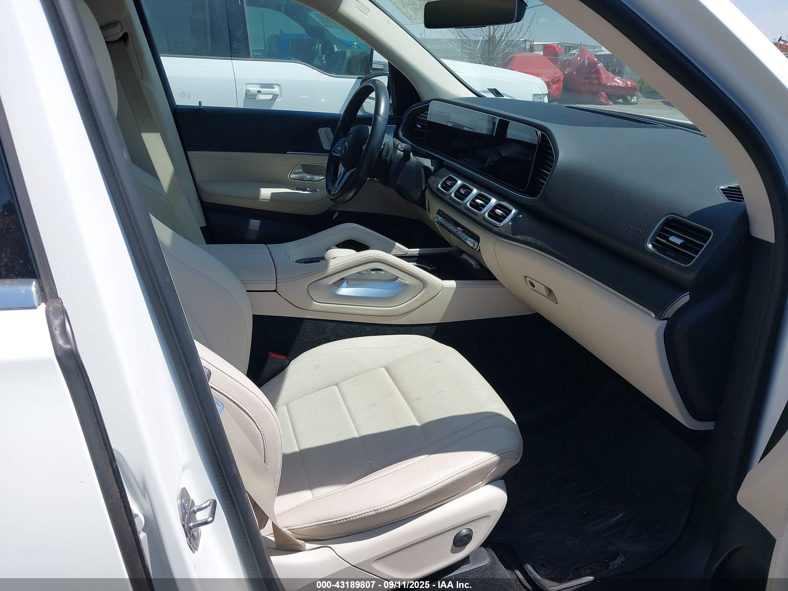 MERCEDES-BENZ GLE image 5