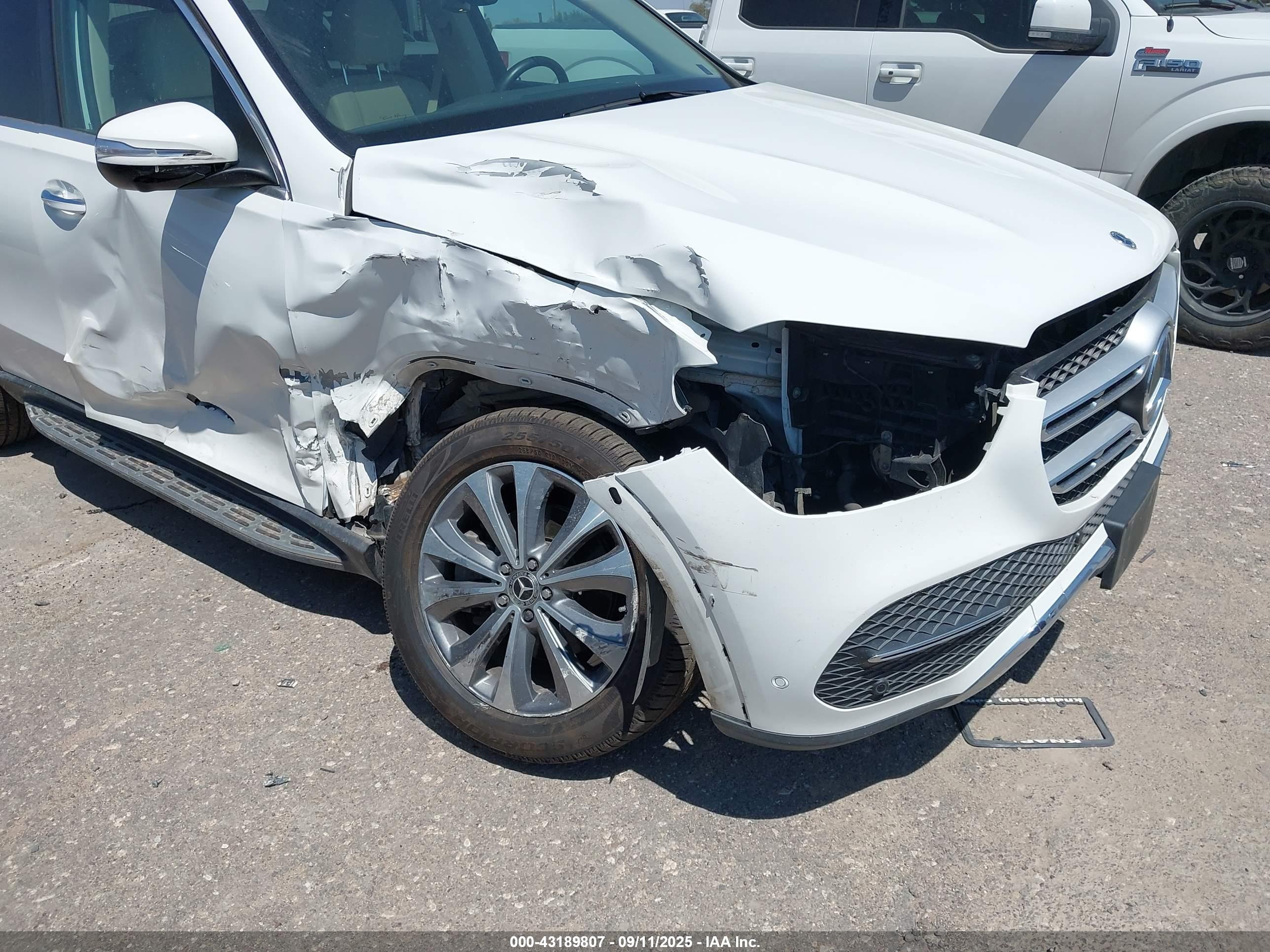 MERCEDES-BENZ GLE image 6