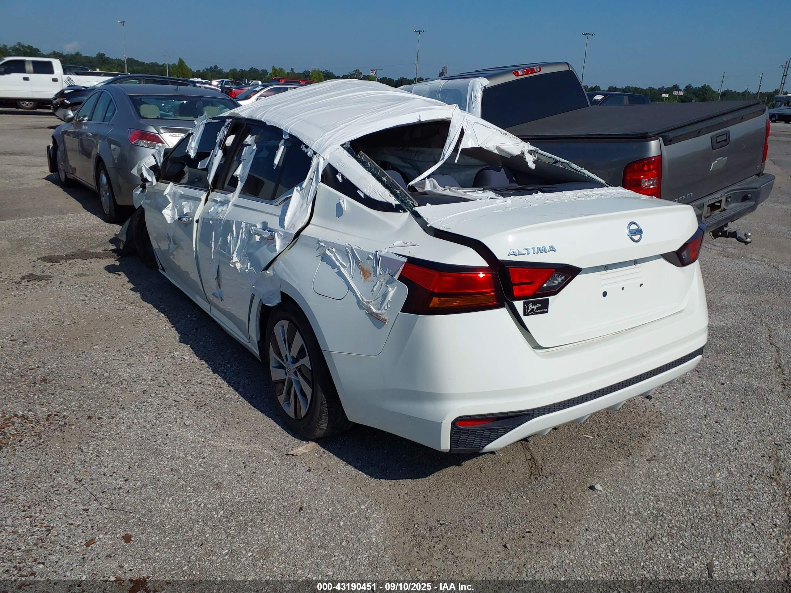 NISSAN ALTIMA image 3