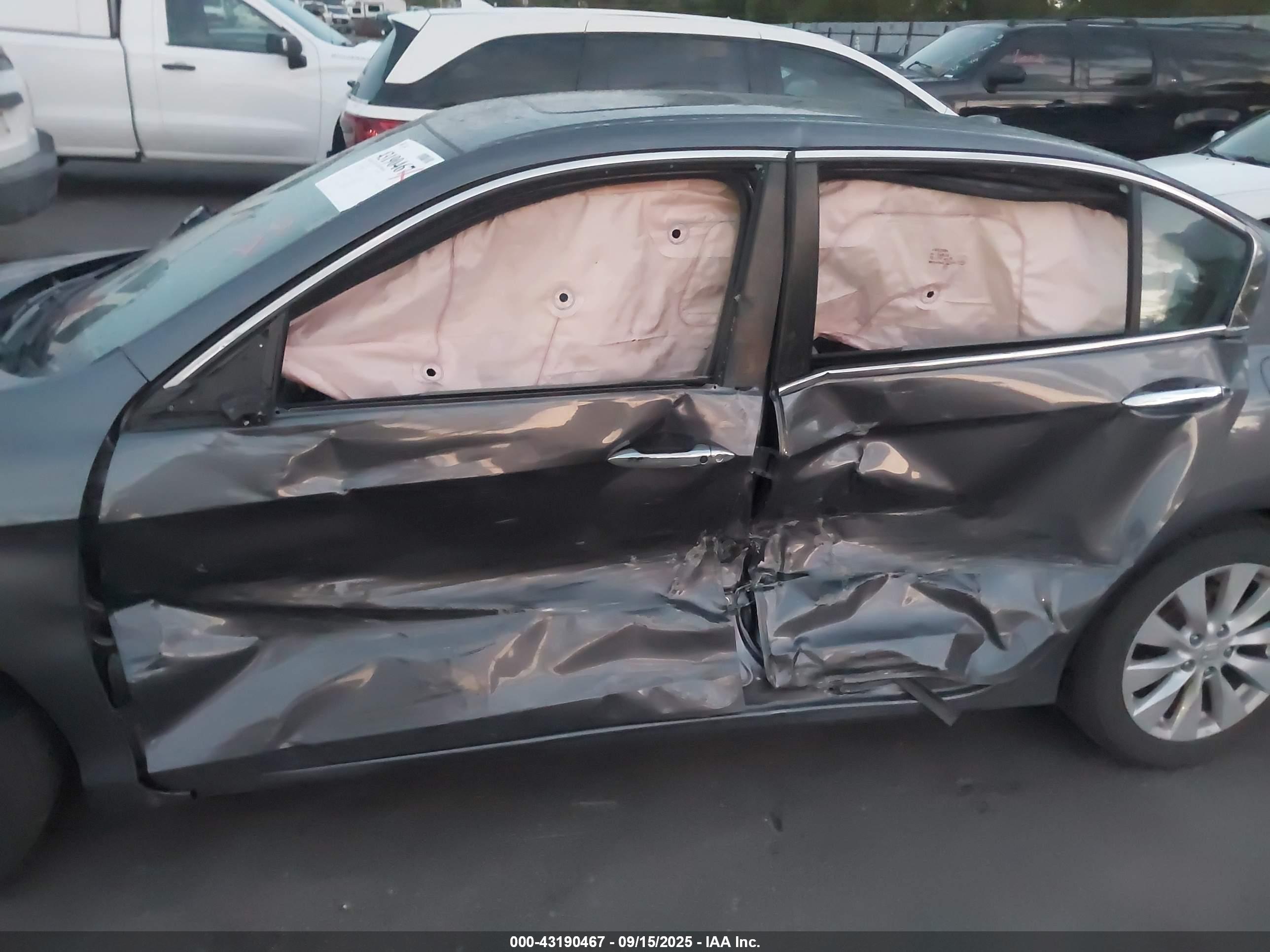 HONDA ACCORD image 6