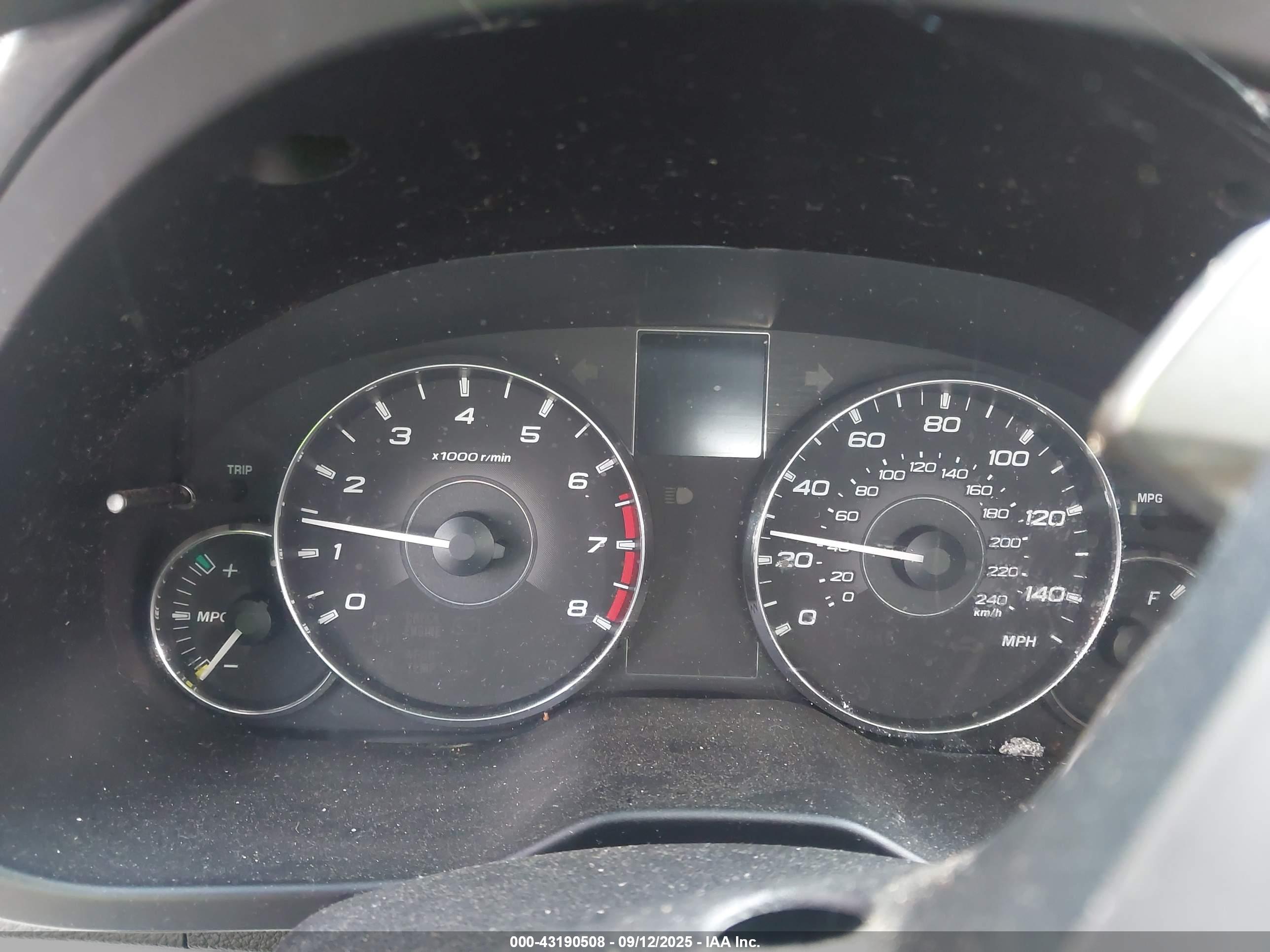 SUBARU OUTBACK image 7