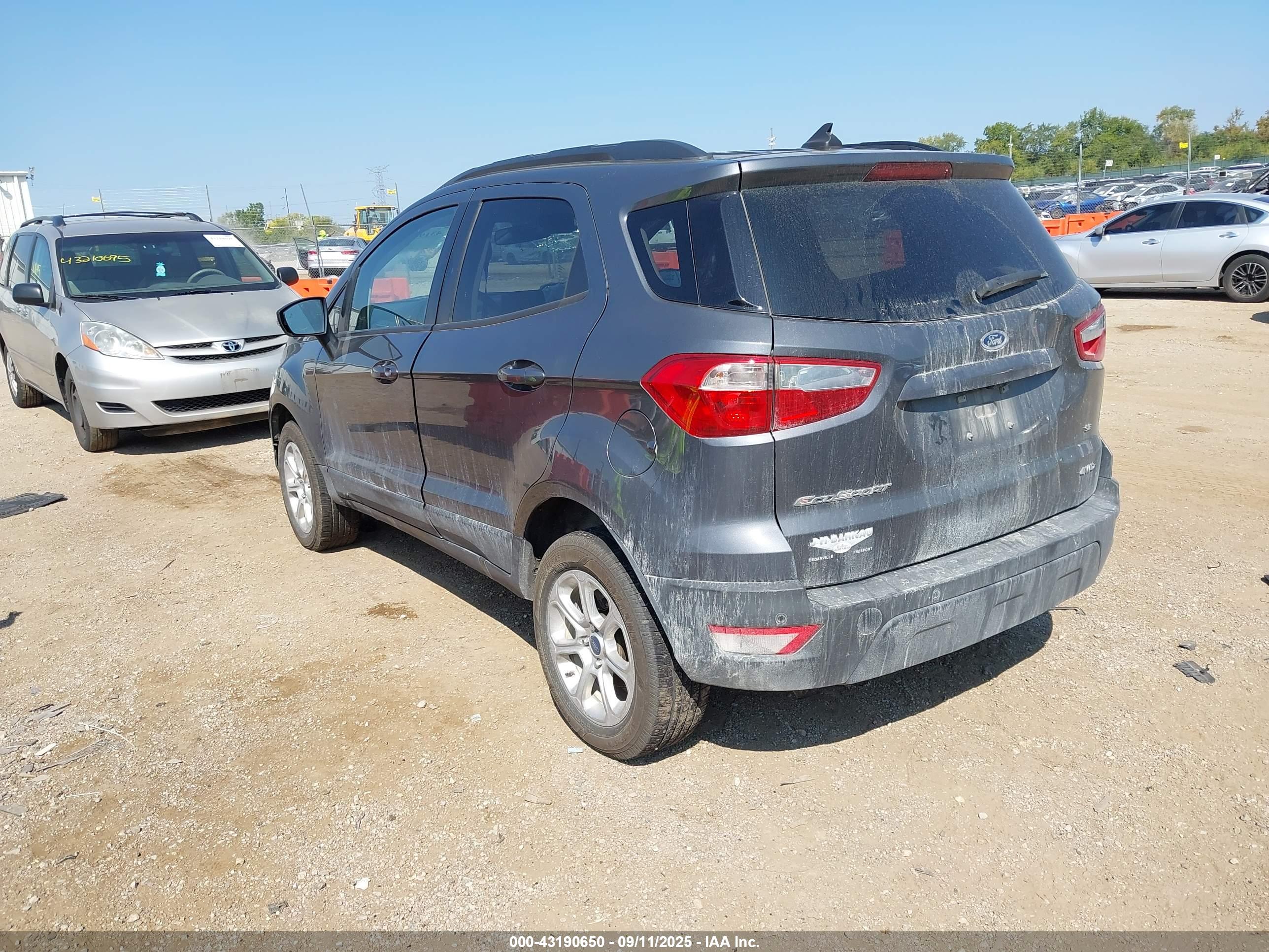 FORD ECOSPORT image 3