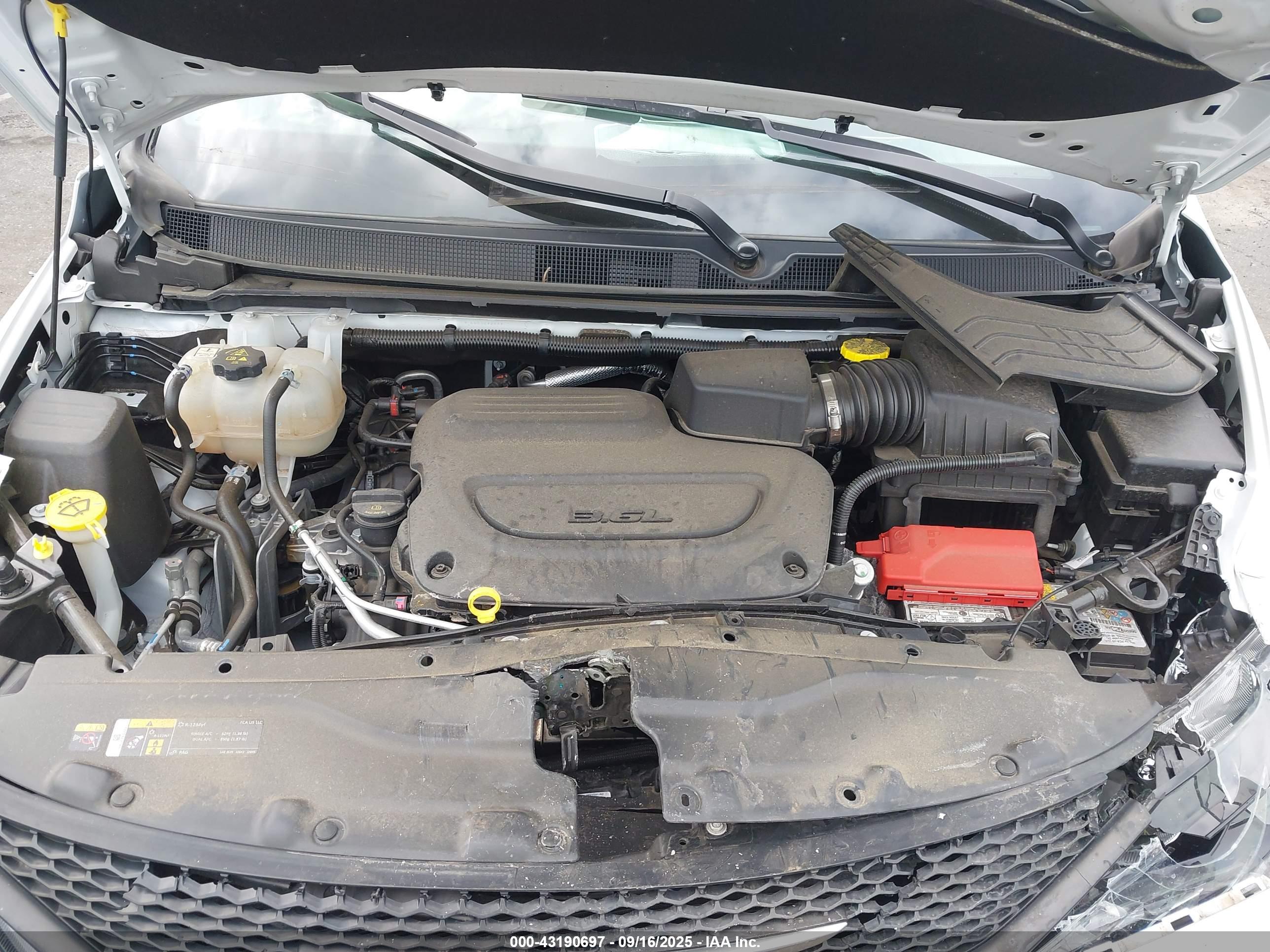 CHRYSLER VOYAGER image 10