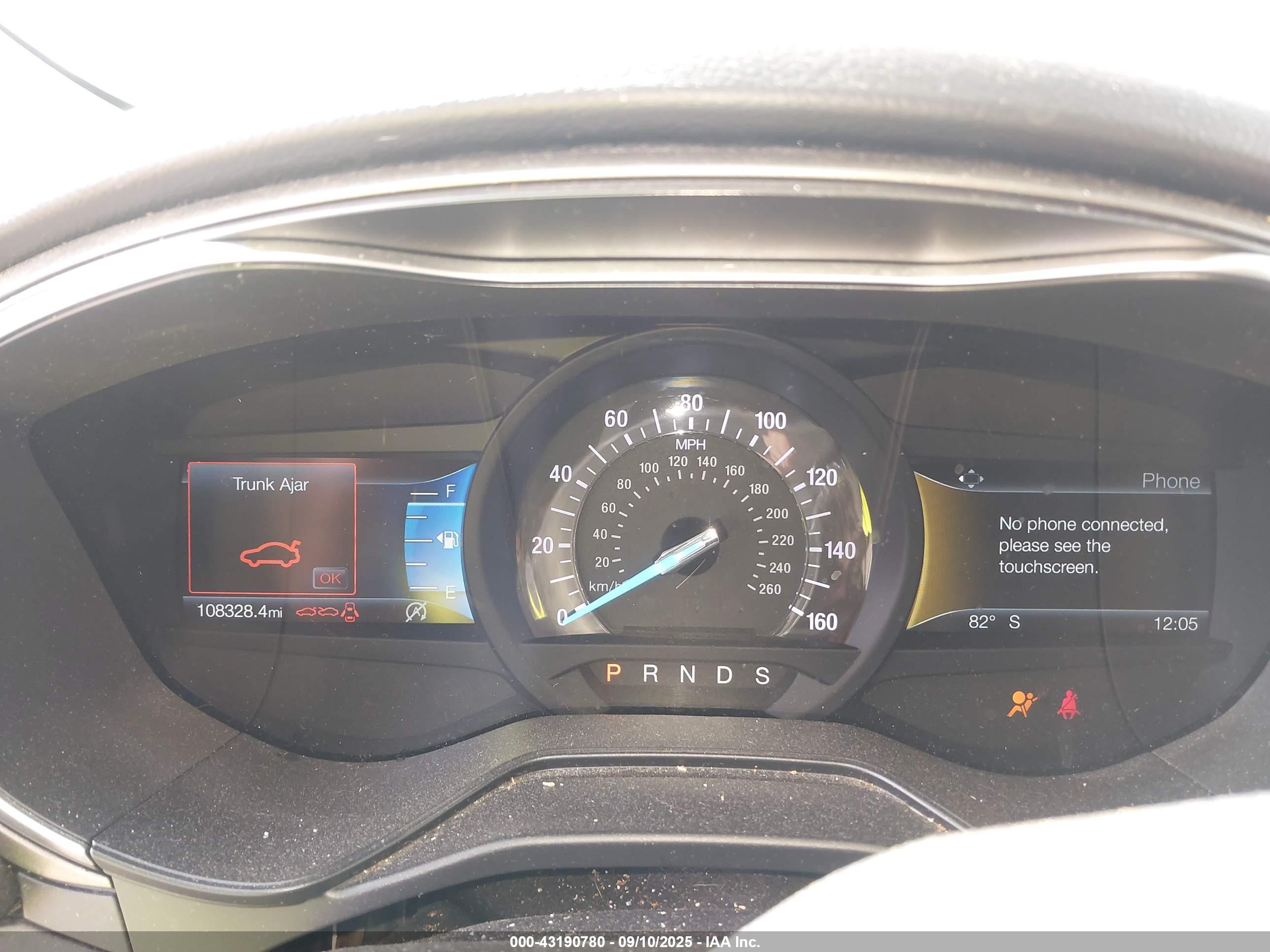 FORD FUSION image 7
