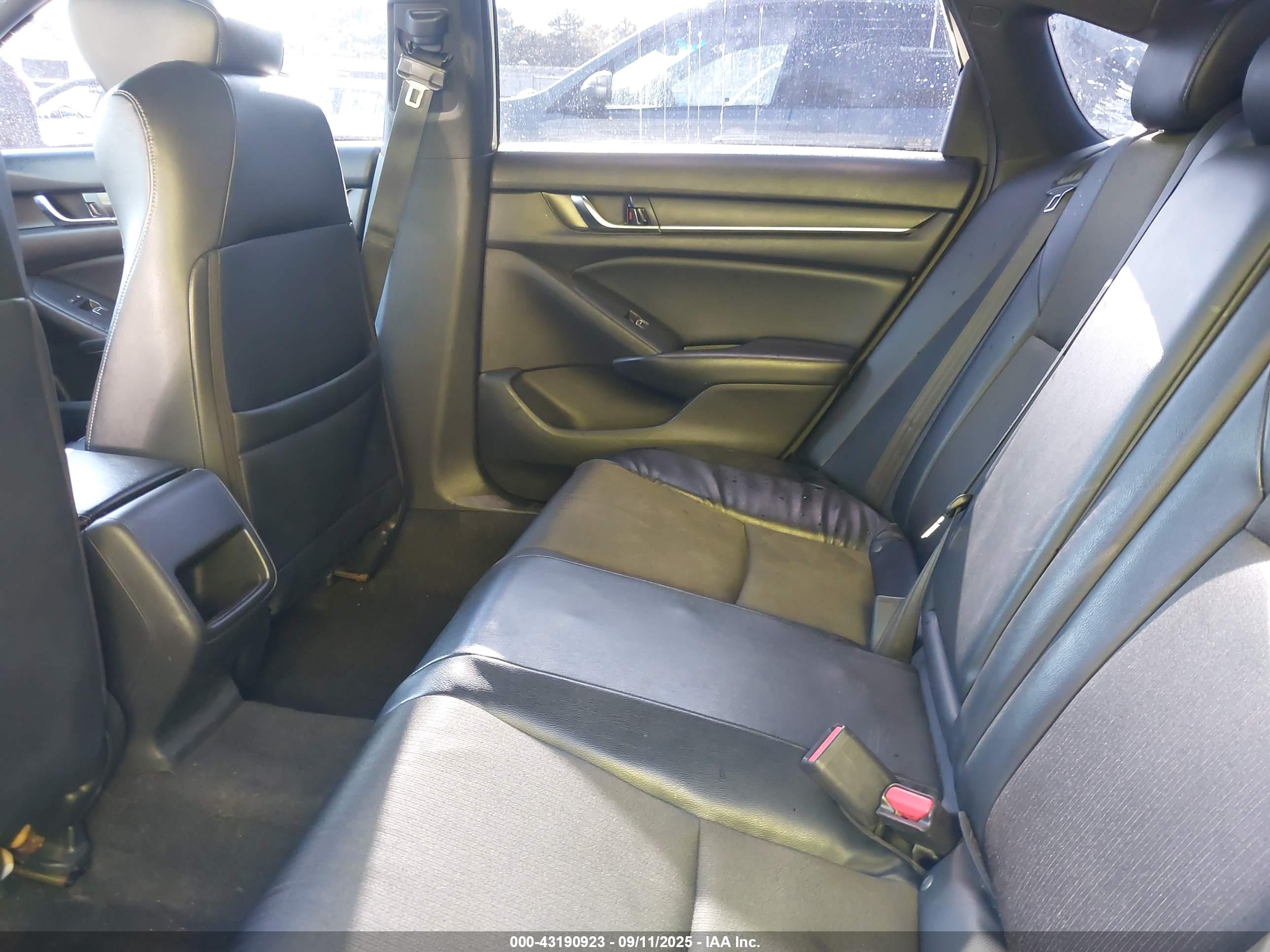 HONDA ACCORD image 8