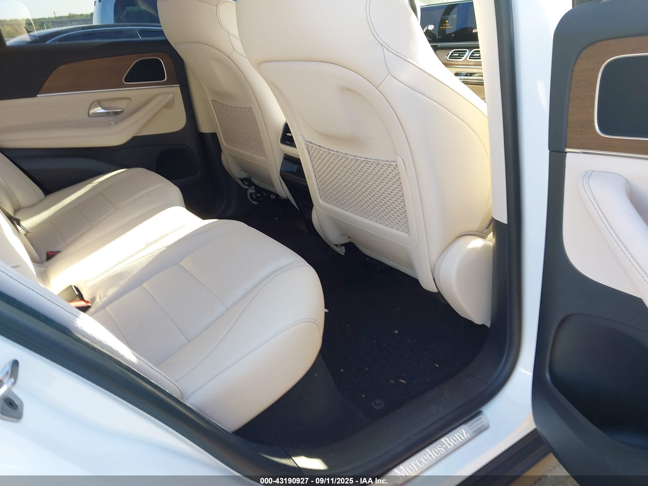 MERCEDES-BENZ GLE image 8