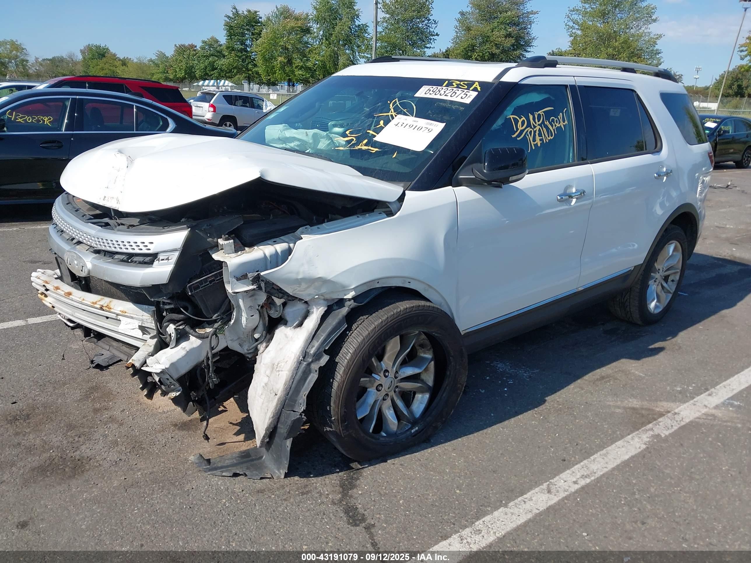 FORD EXPLORER image 2