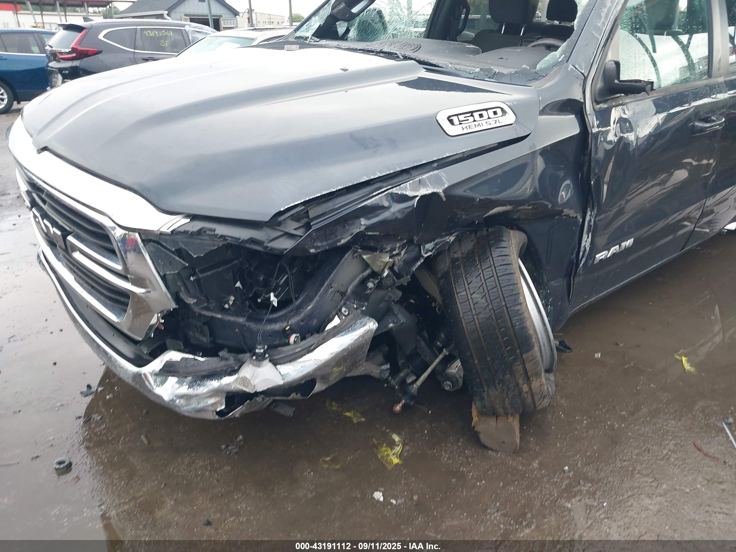 RAM 1500 image 6
