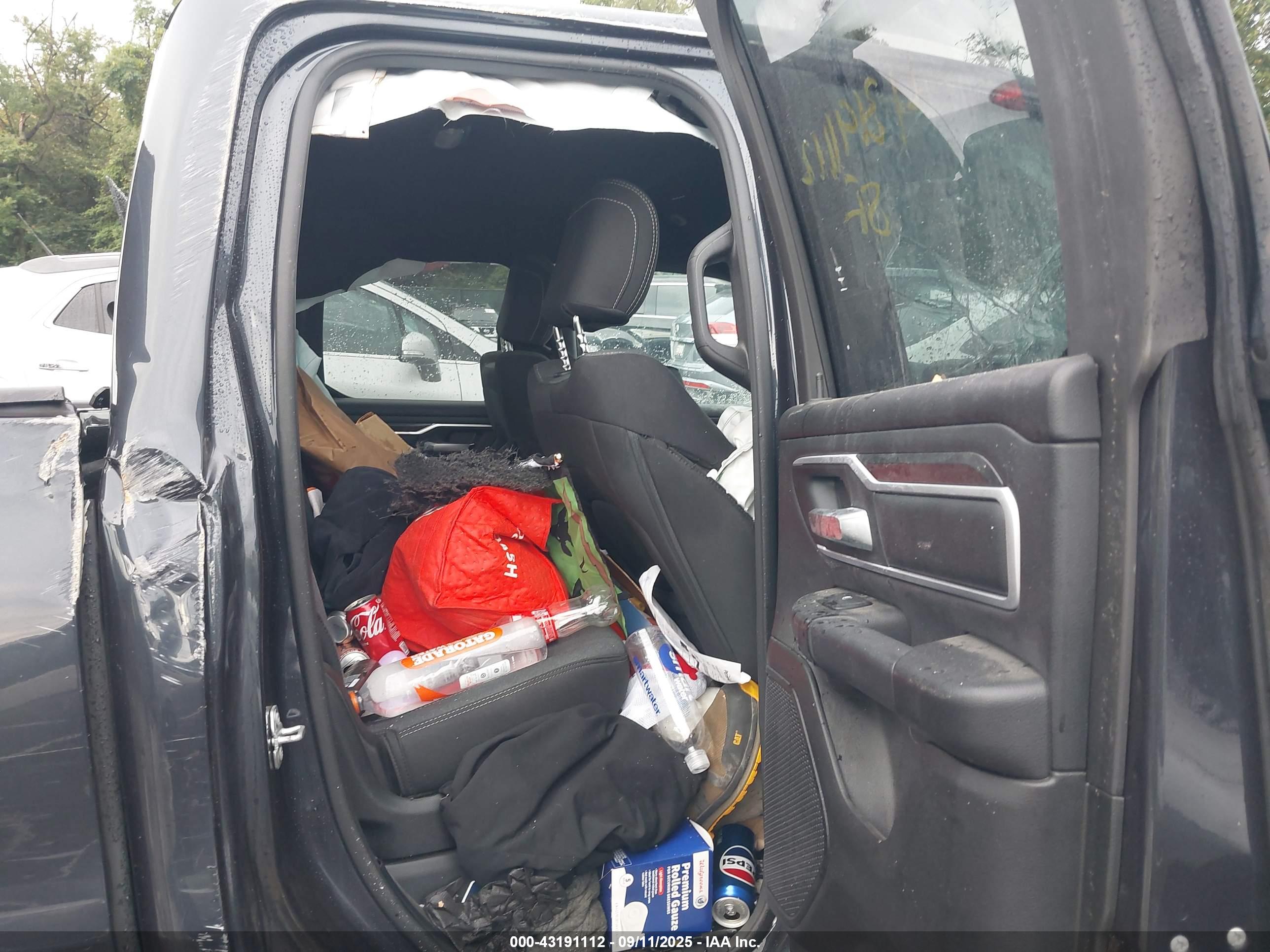 RAM 1500 image 8