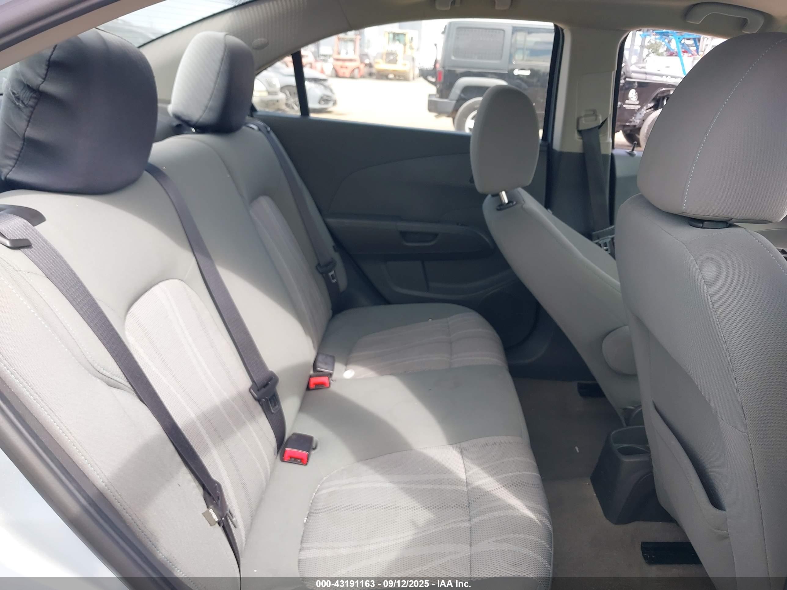 CHEVROLET SONIC image 8