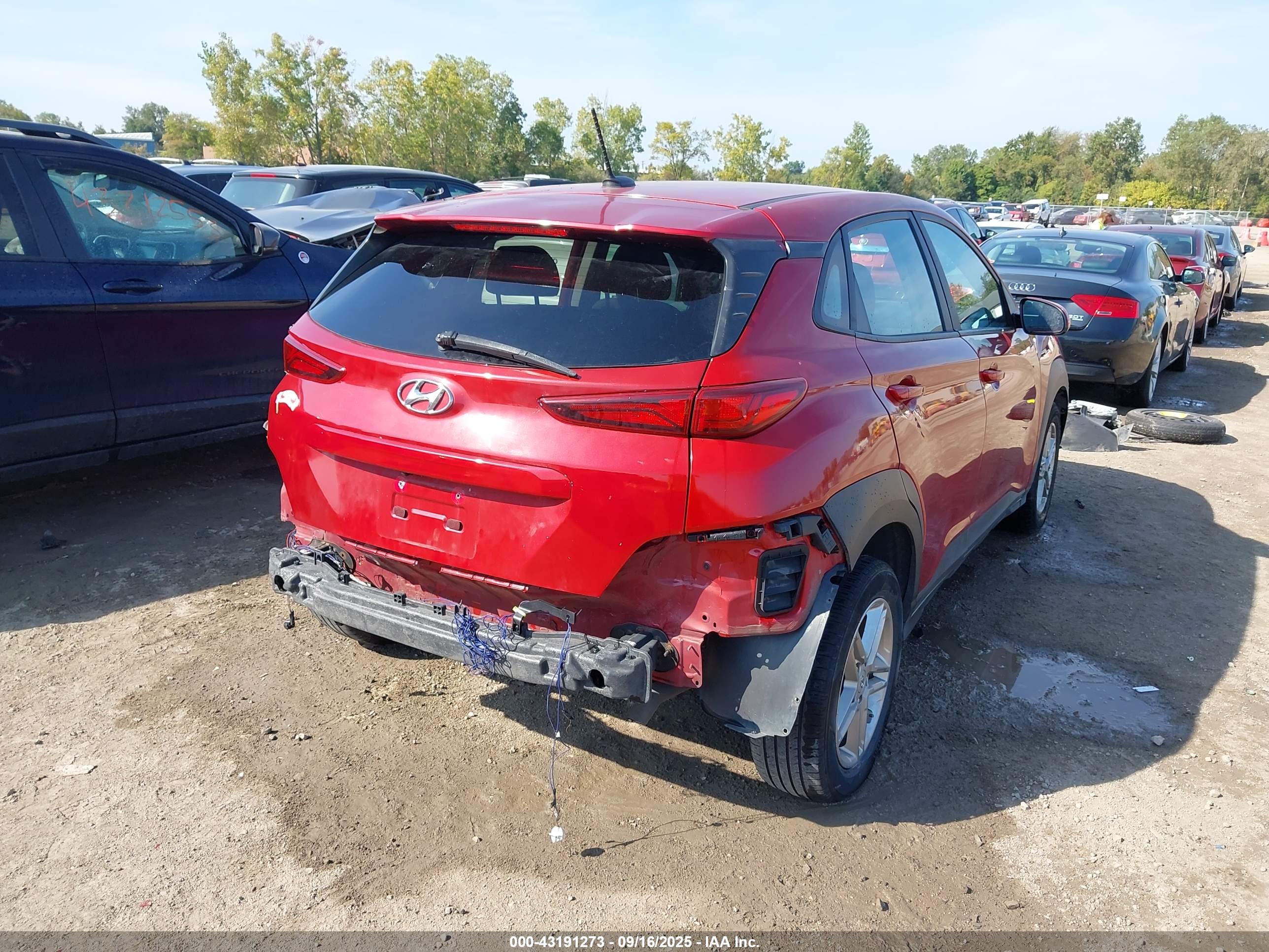 HYUNDAI KONA image 4