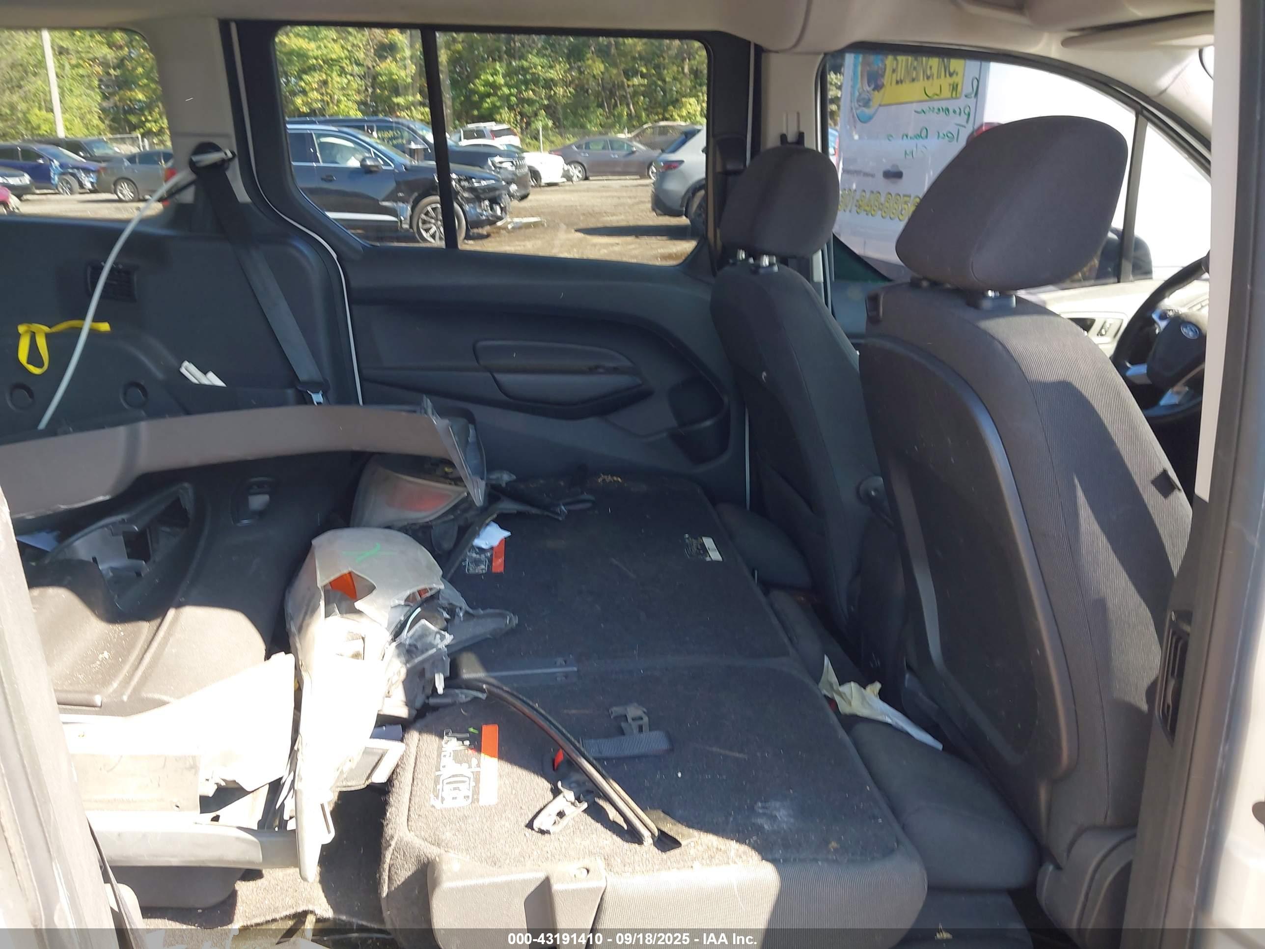 FORD TRANSIT image 8