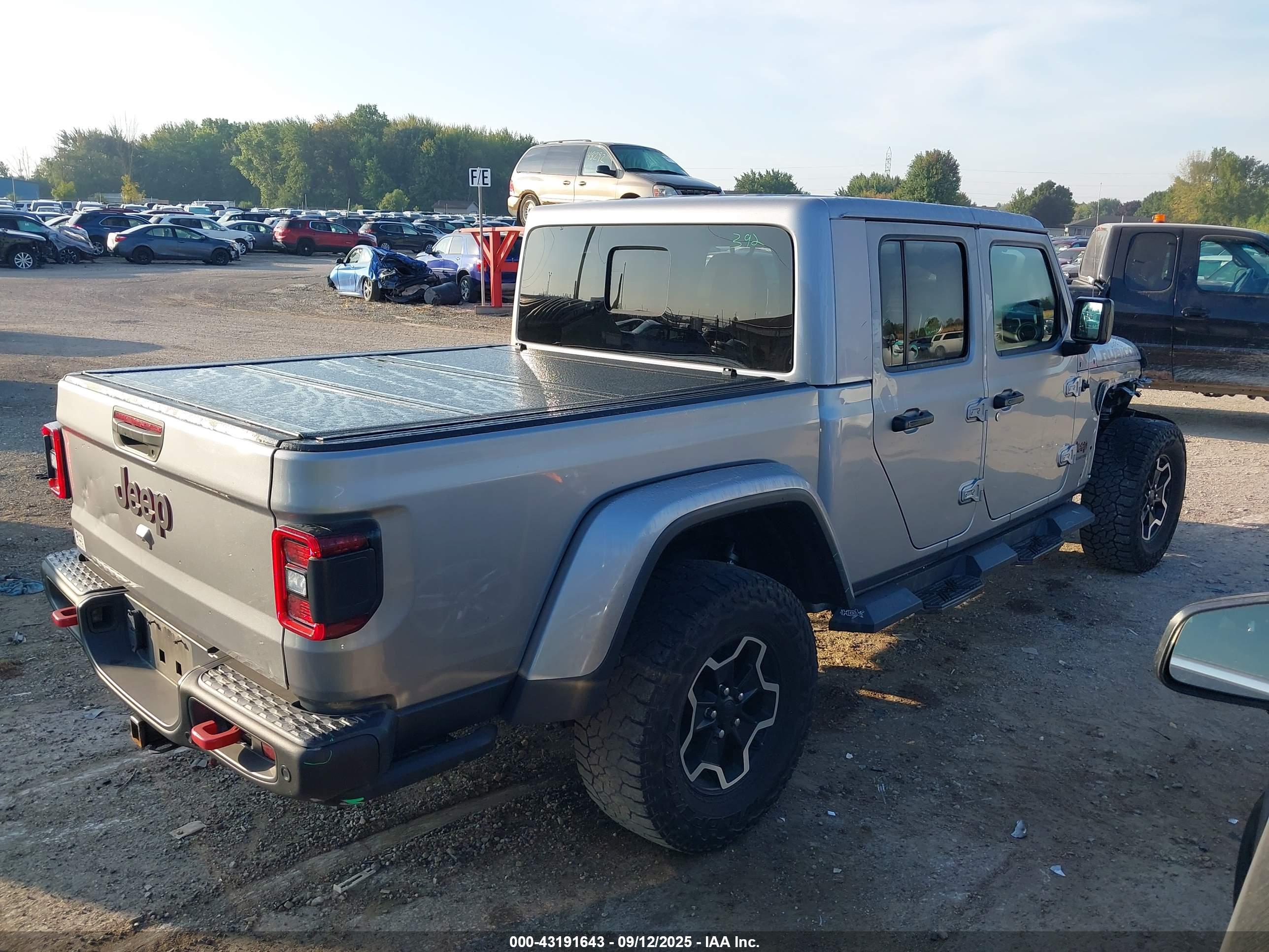 JEEP GLADIATOR image 4