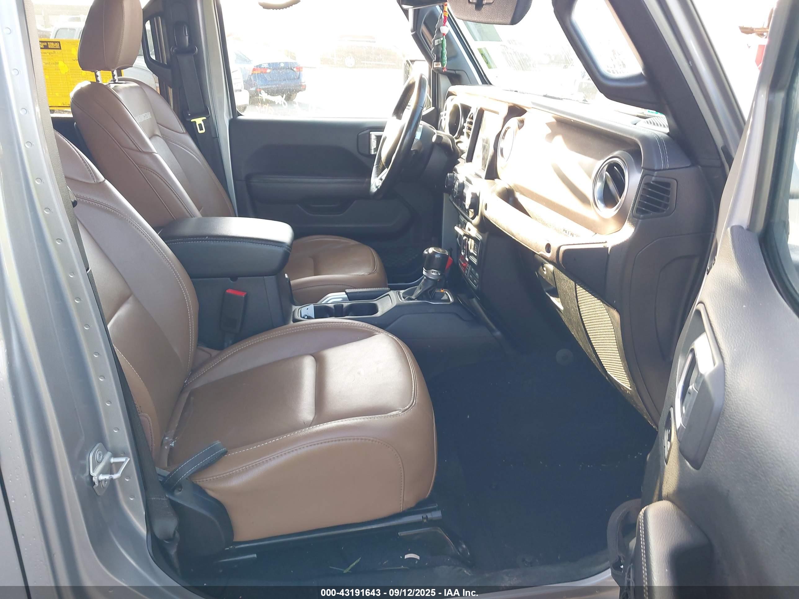 JEEP GLADIATOR image 5