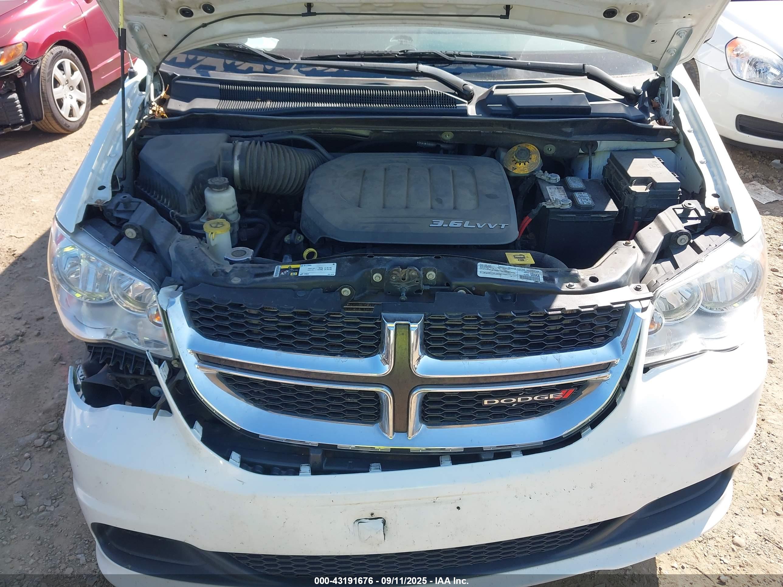 DODGE GRAND image 10
