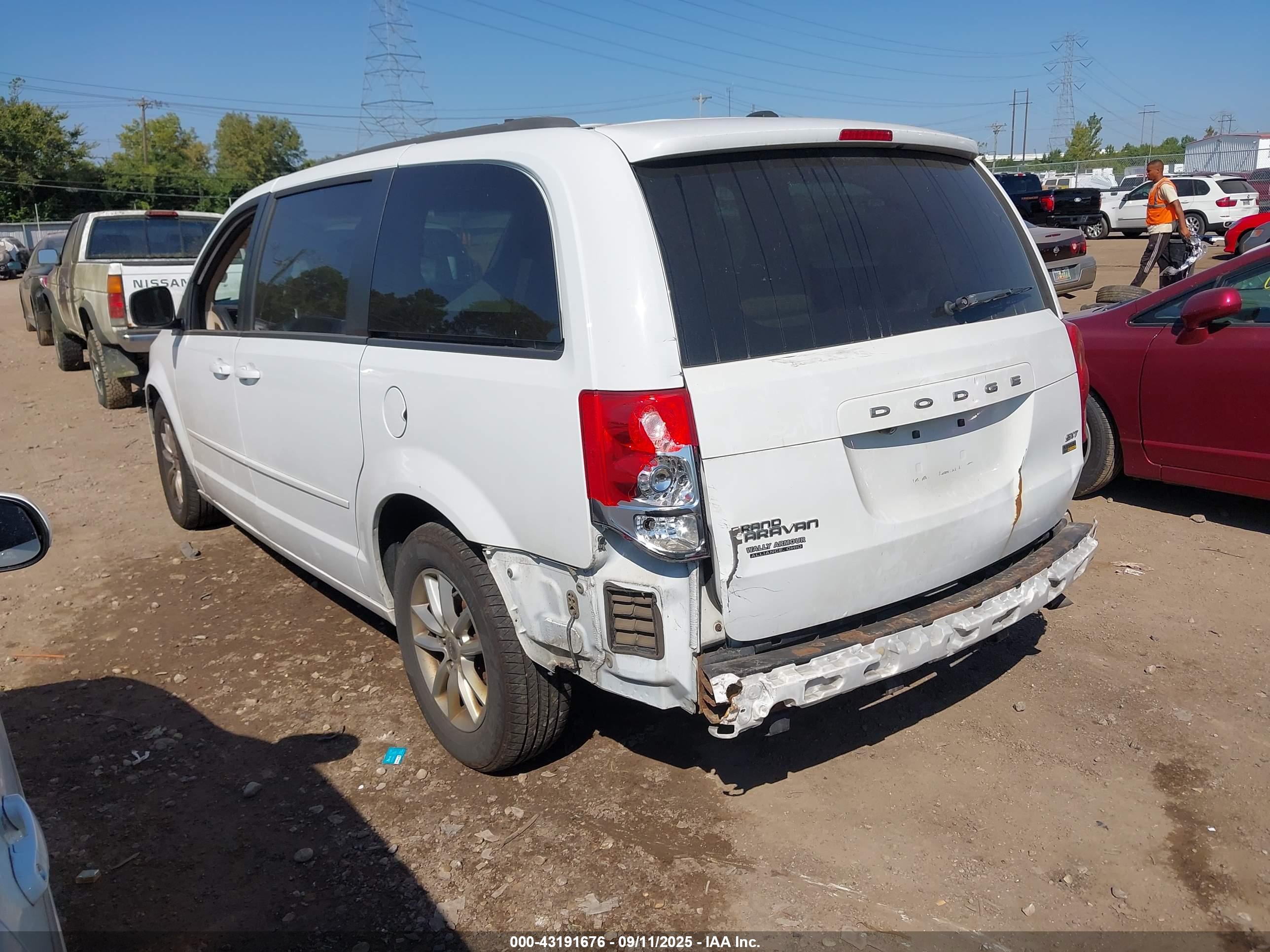 DODGE GRAND image 3