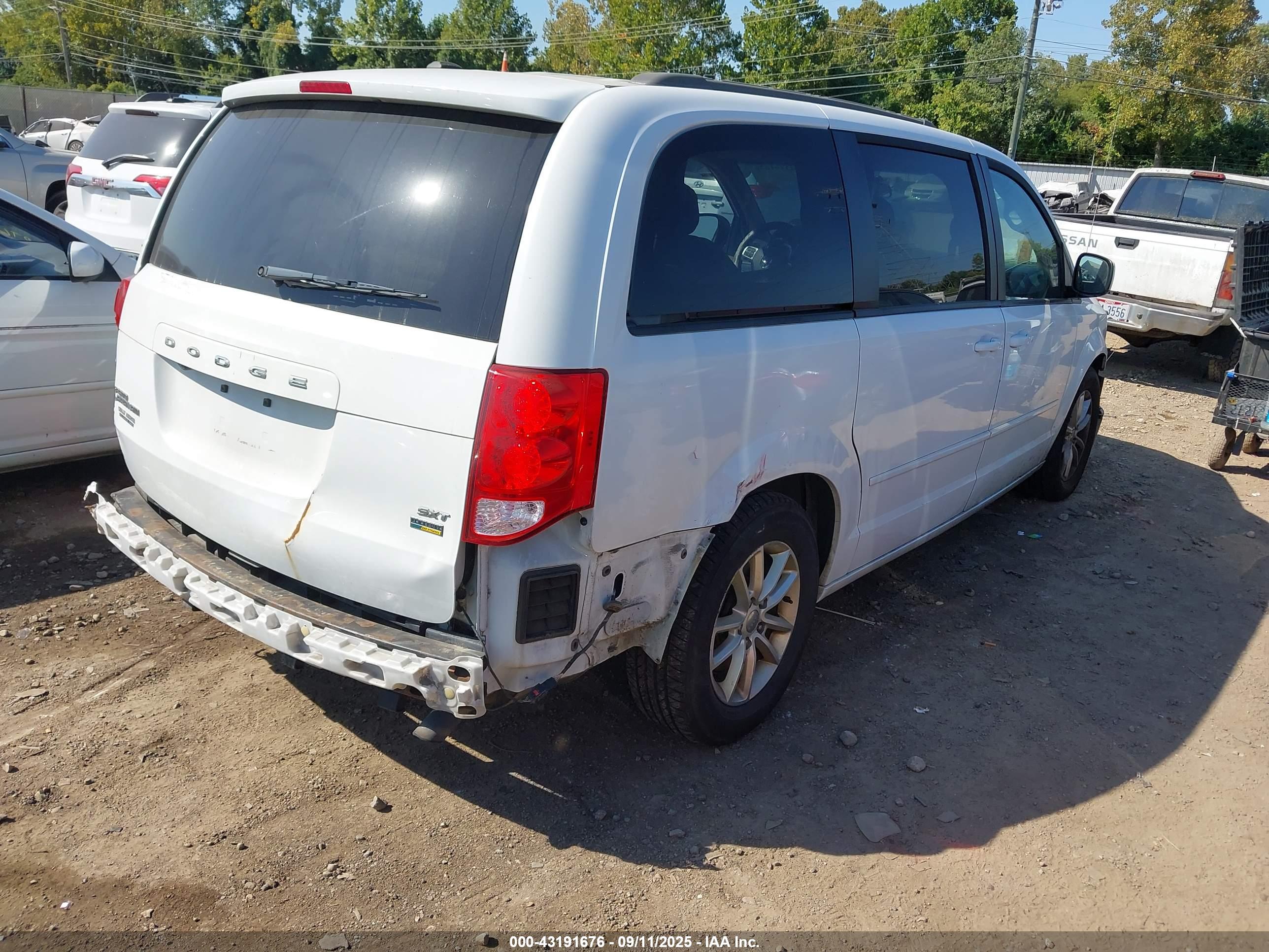 DODGE GRAND image 4