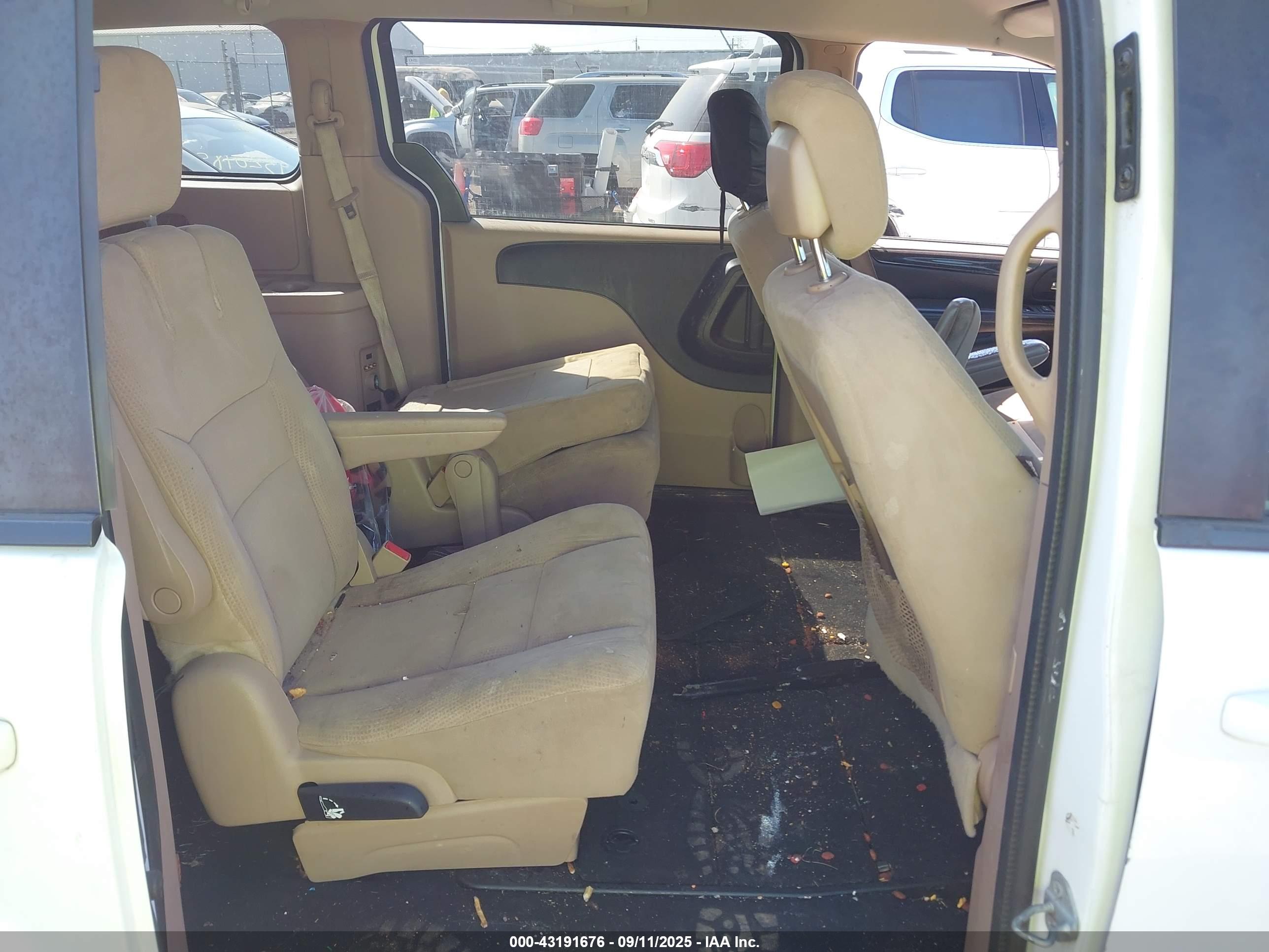 DODGE GRAND image 8