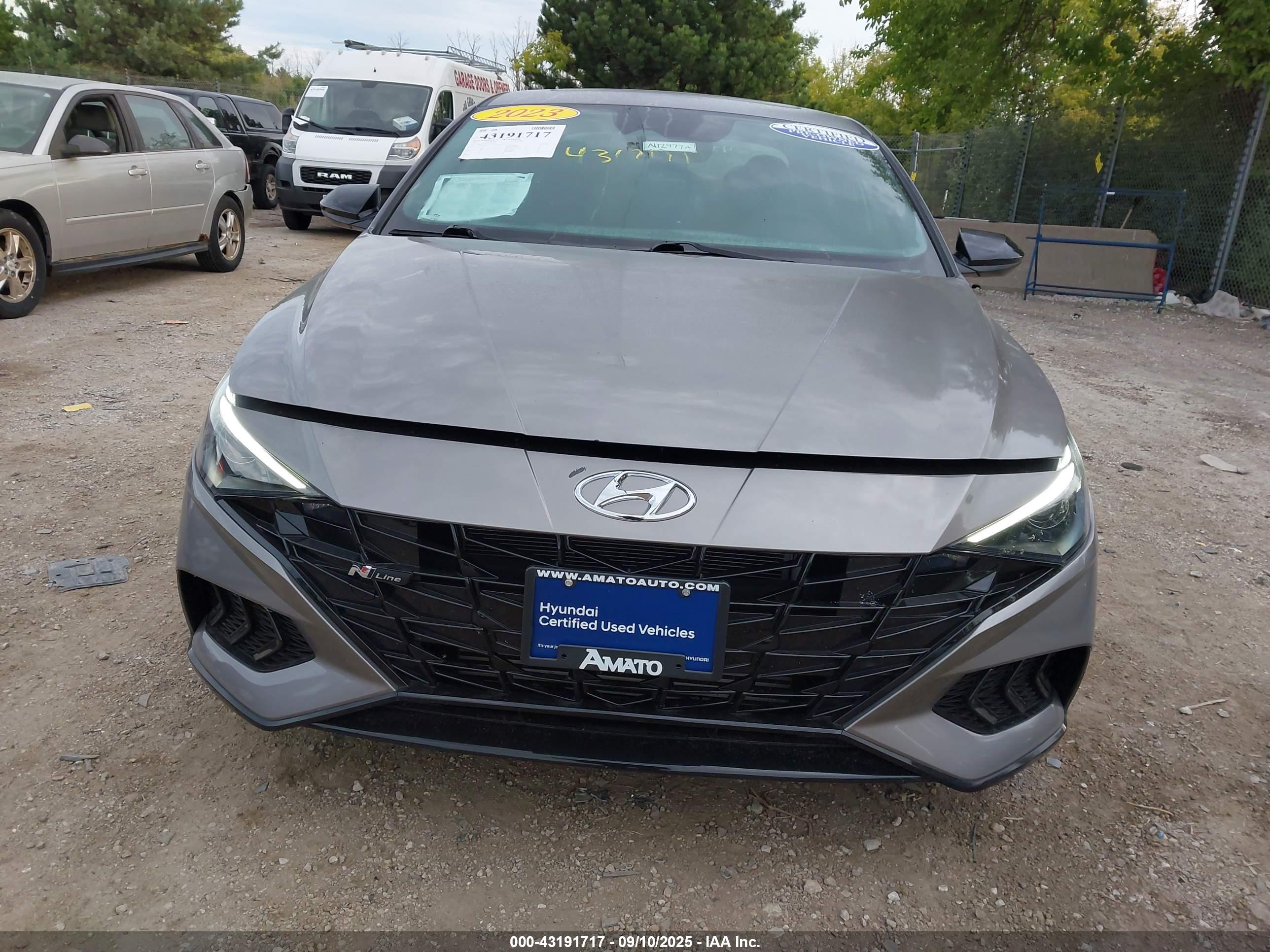 HYUNDAI ELANTRA image 6