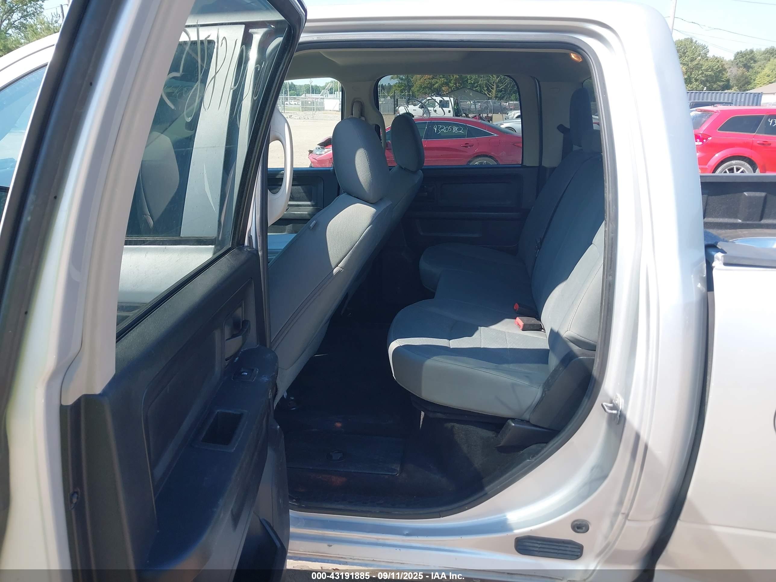RAM 1500 image 8