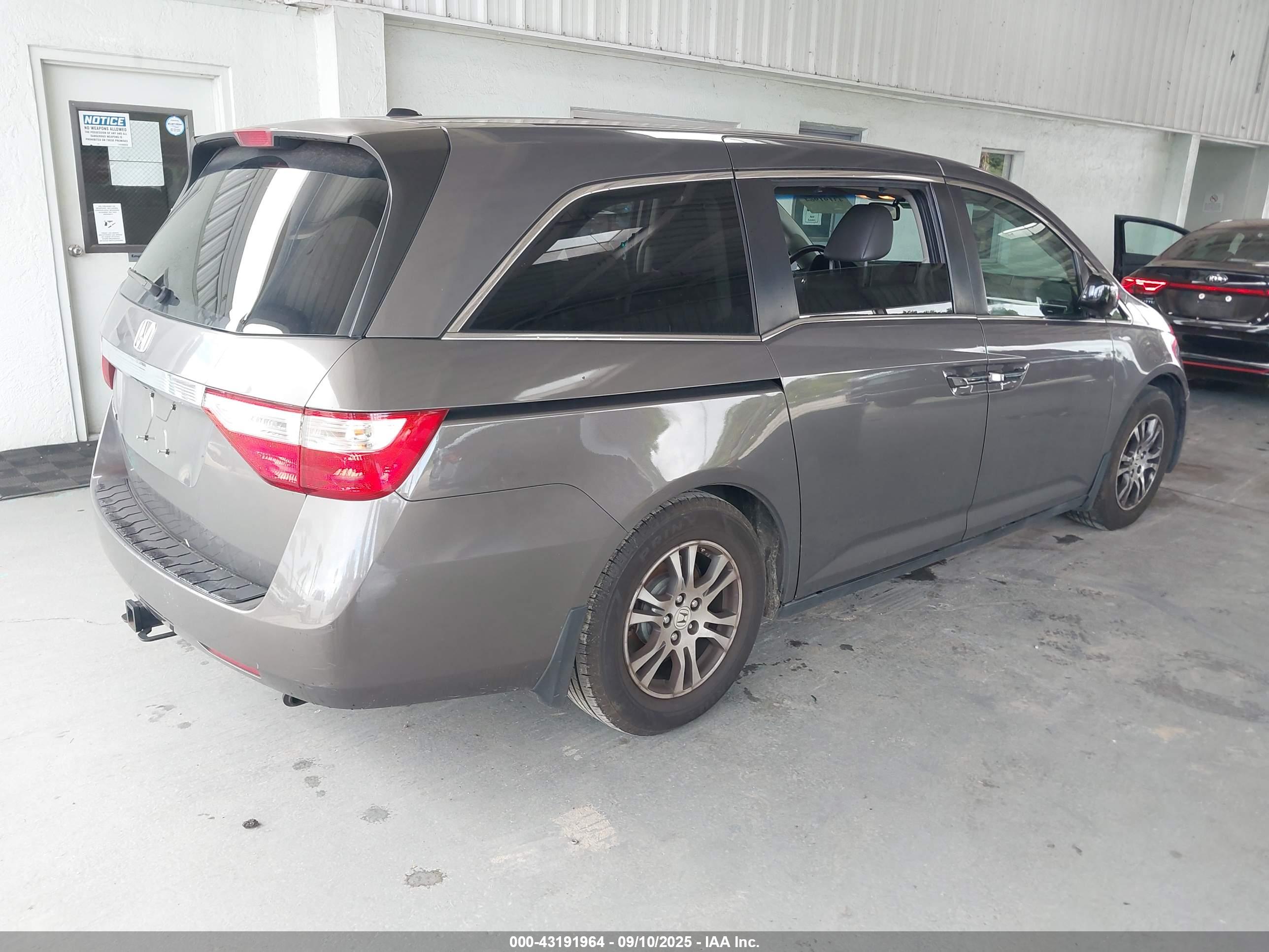 HONDA ODYSSEY image 4