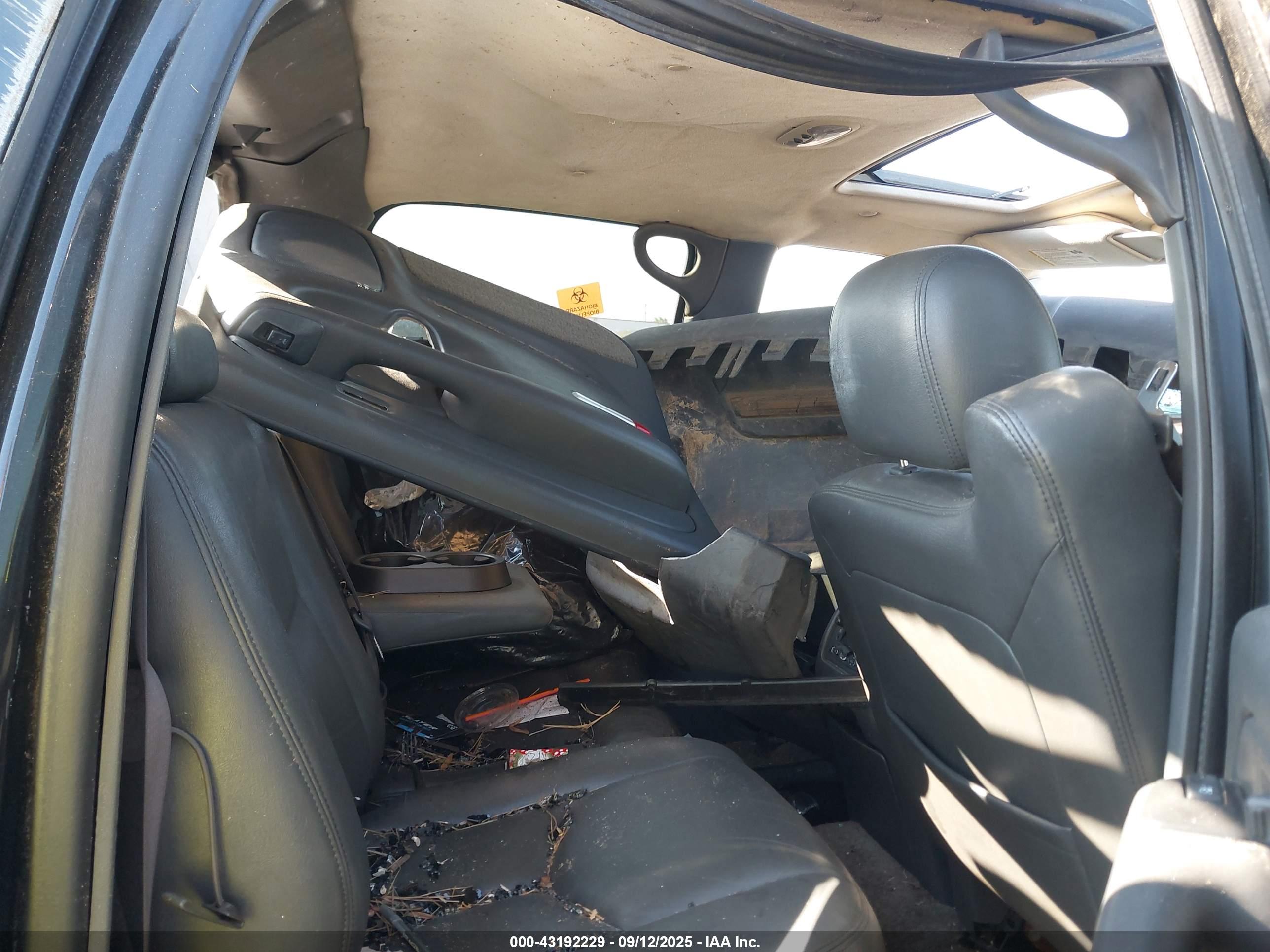 CHEVROLET AVALANCHE image 8