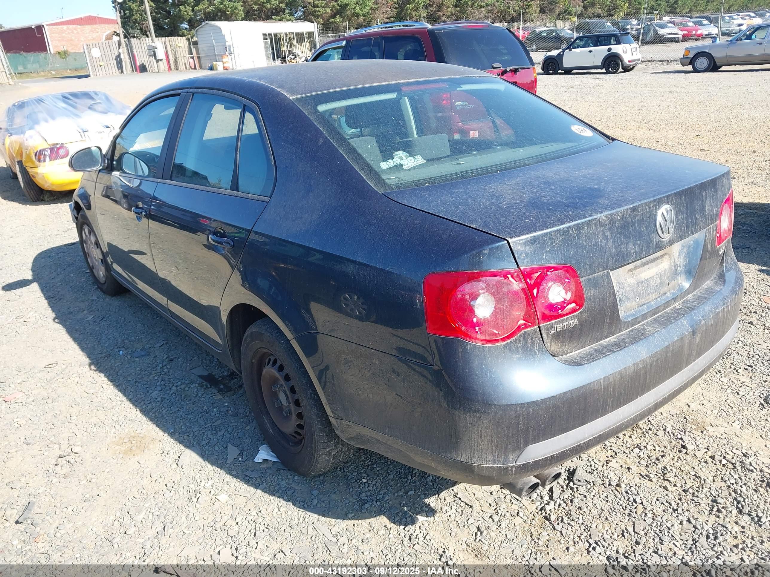VOLKSWAGEN JETTA image 3