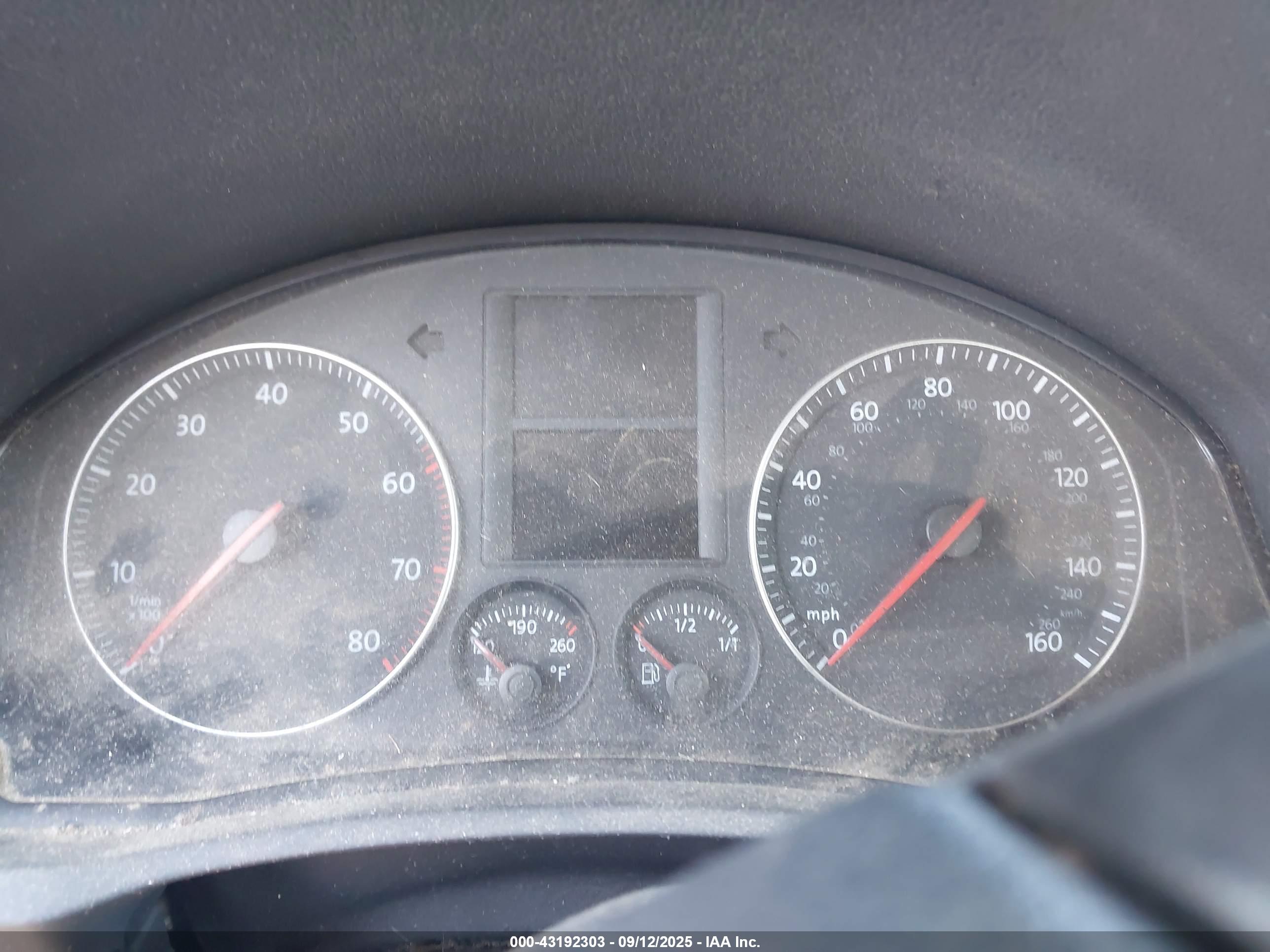 VOLKSWAGEN JETTA image 7
