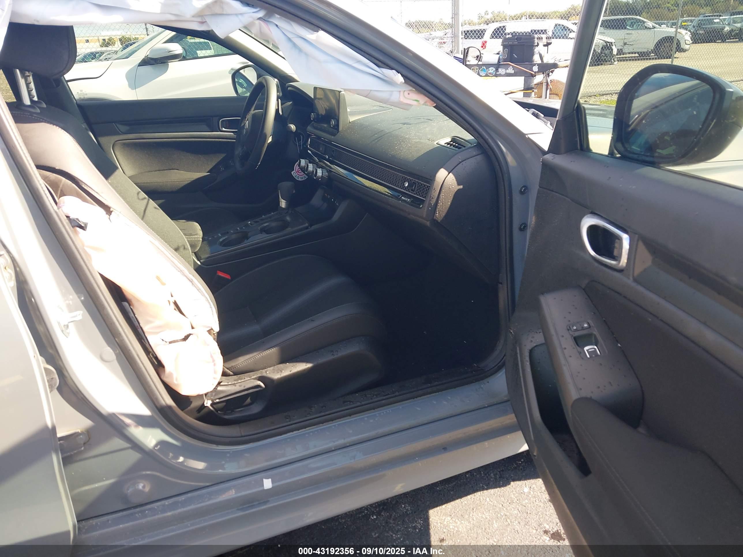 HONDA CIVIC image 5