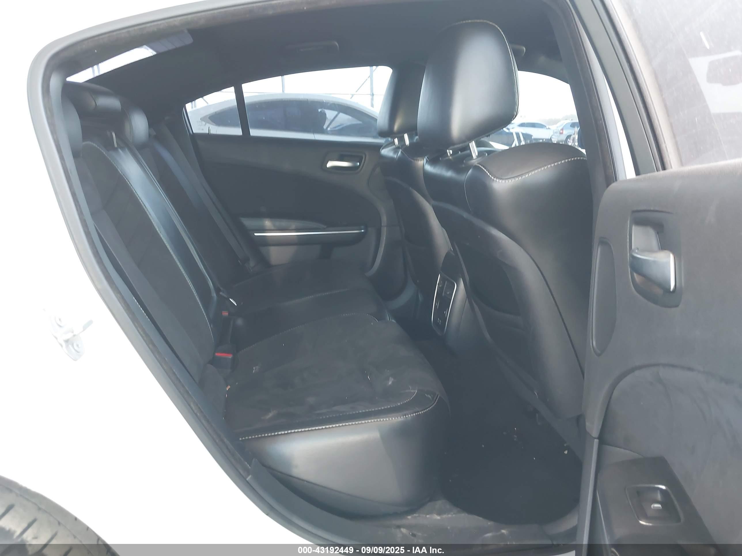 DODGE CHARGER image 8