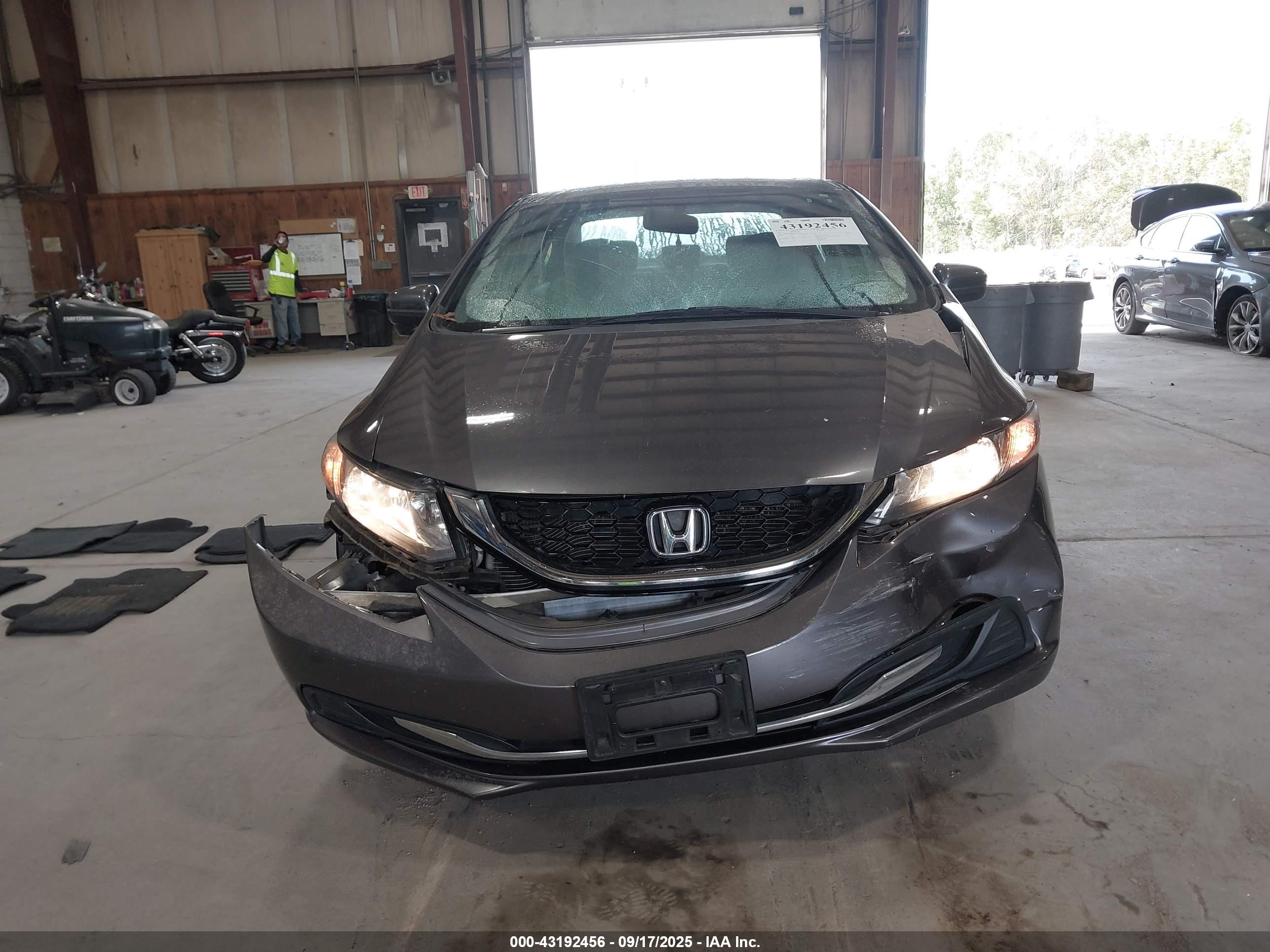 HONDA CIVIC image 6