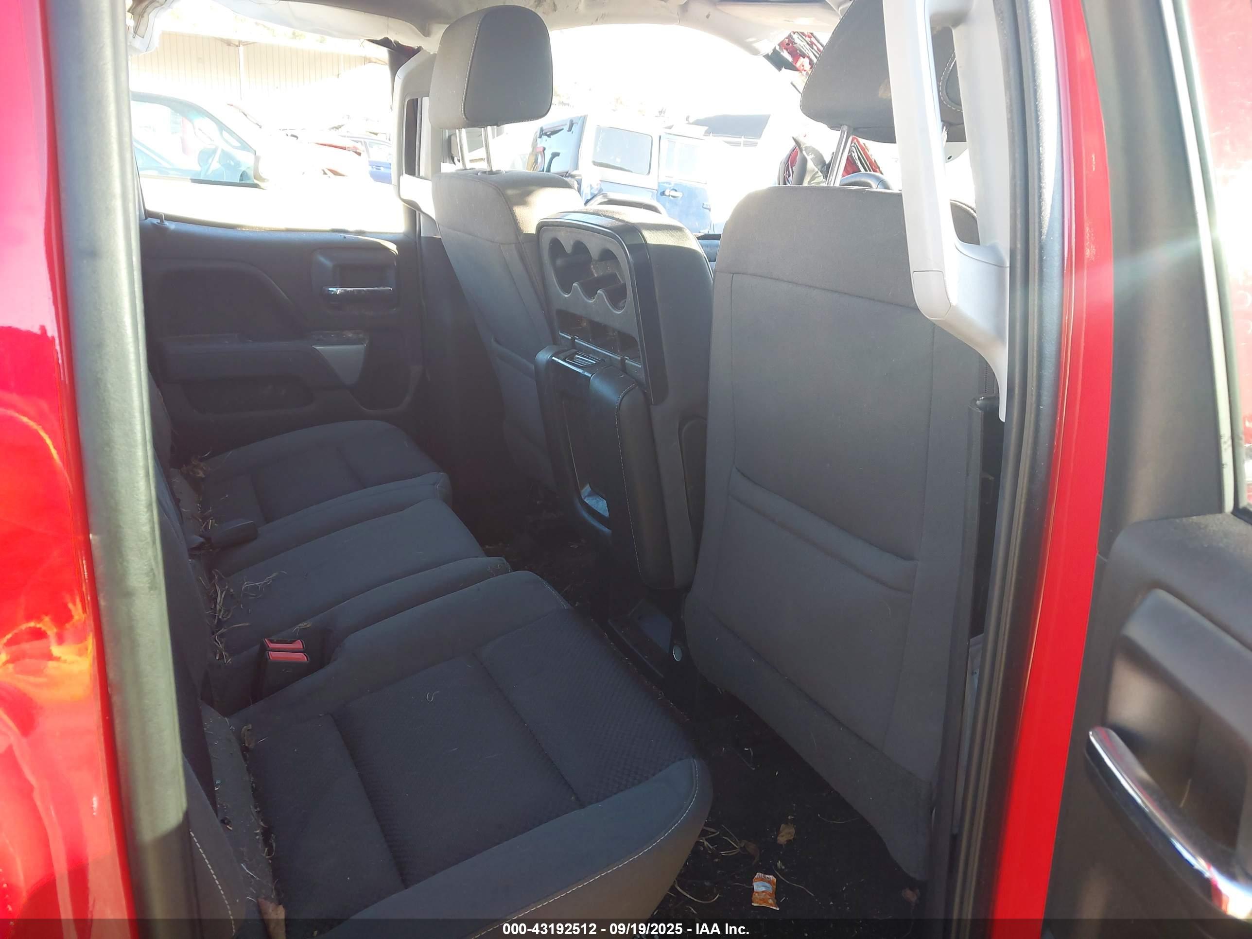 CHEVROLET SILVERADO image 8