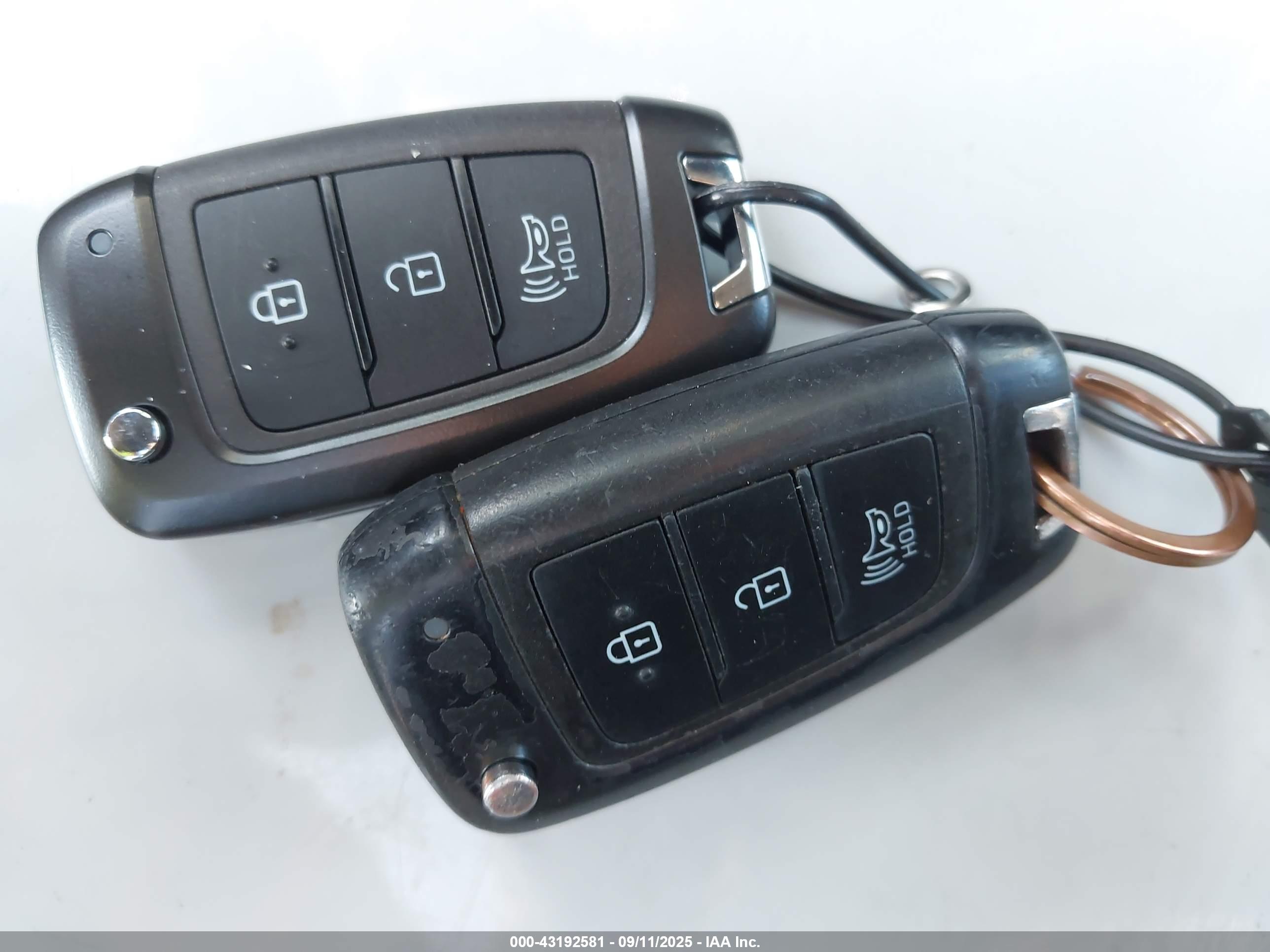 HYUNDAI VENUE image 11