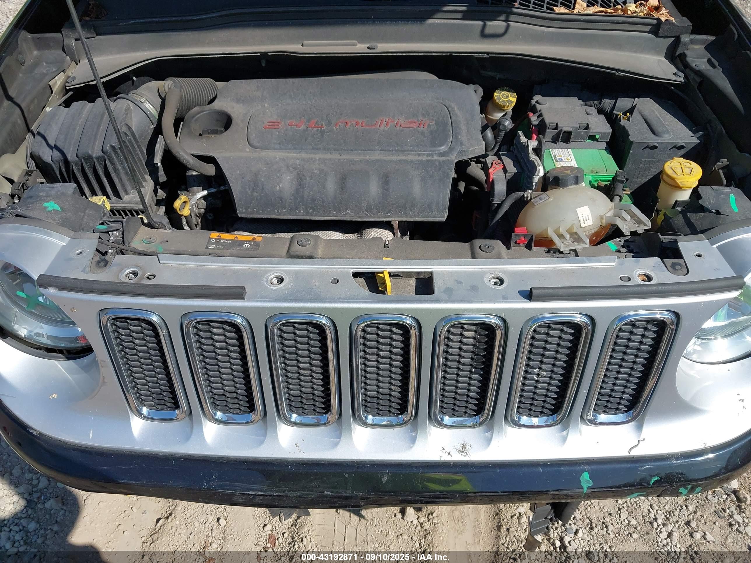 JEEP RENEGADE image 10