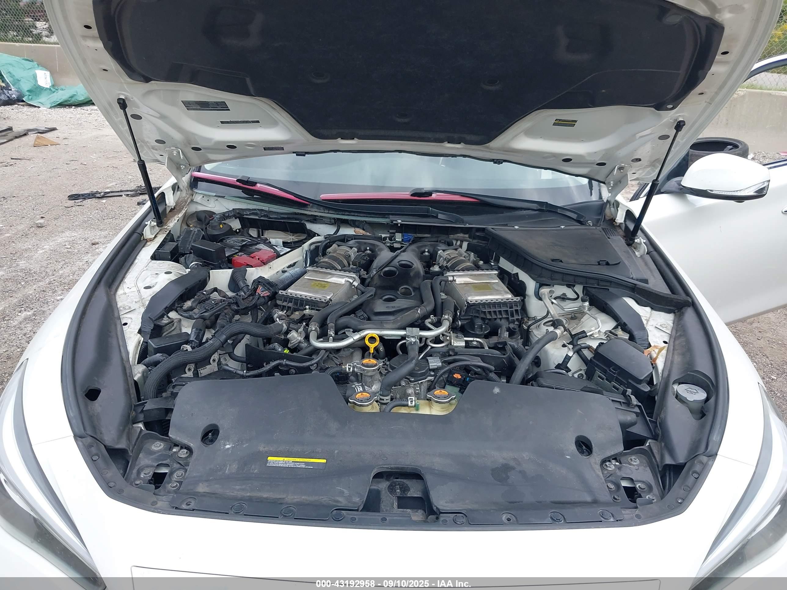 INFINITI Q50 image 10