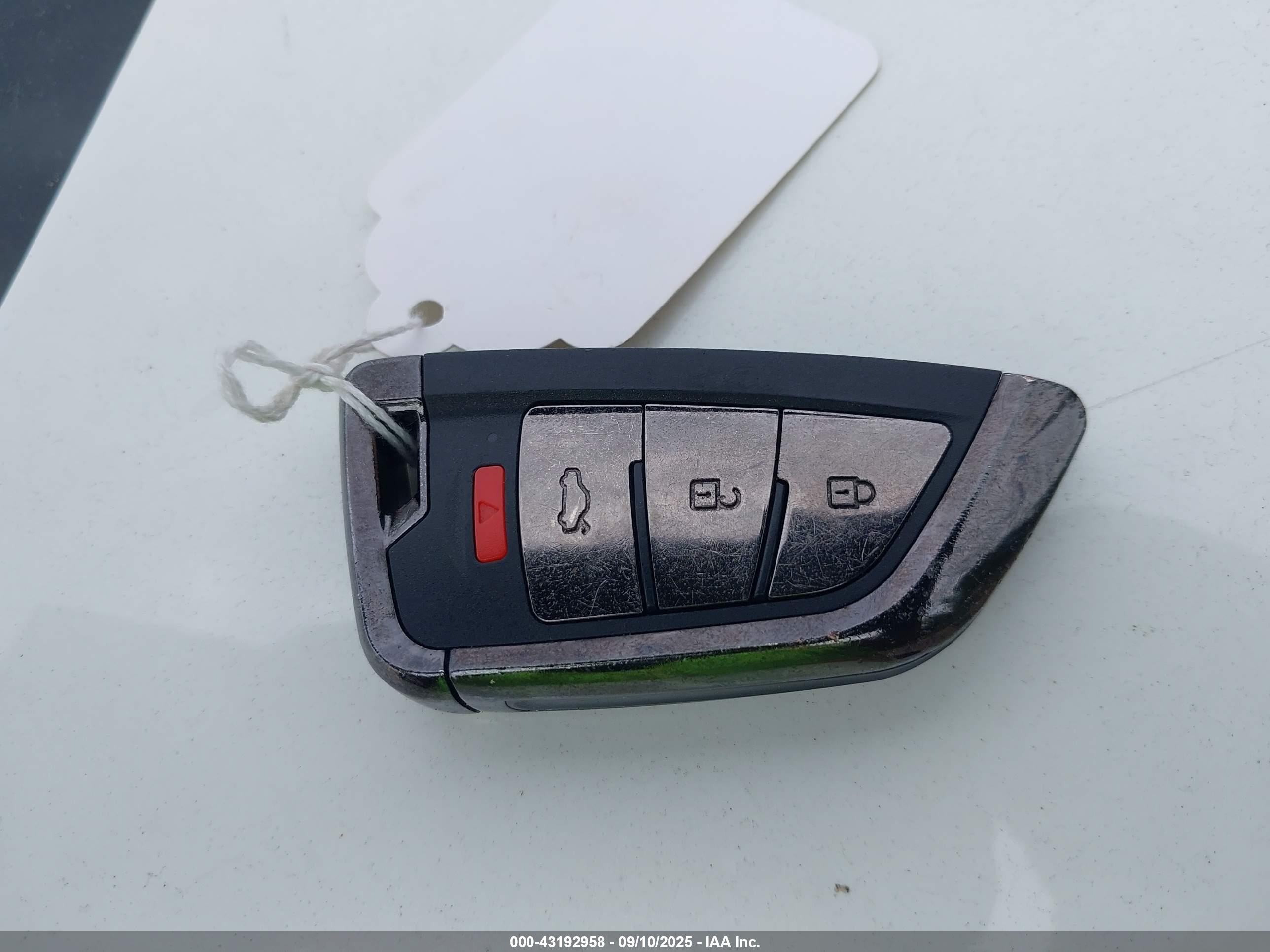 INFINITI Q50 image 11