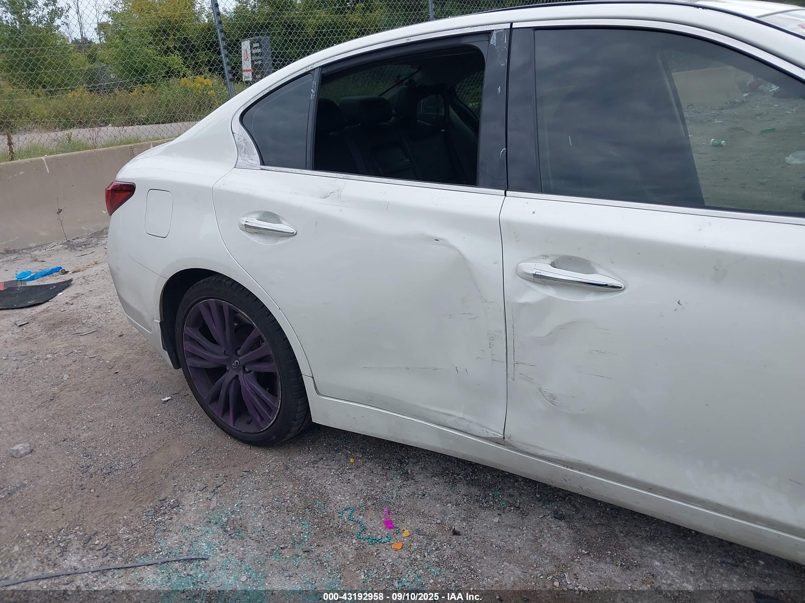 INFINITI Q50 image 6