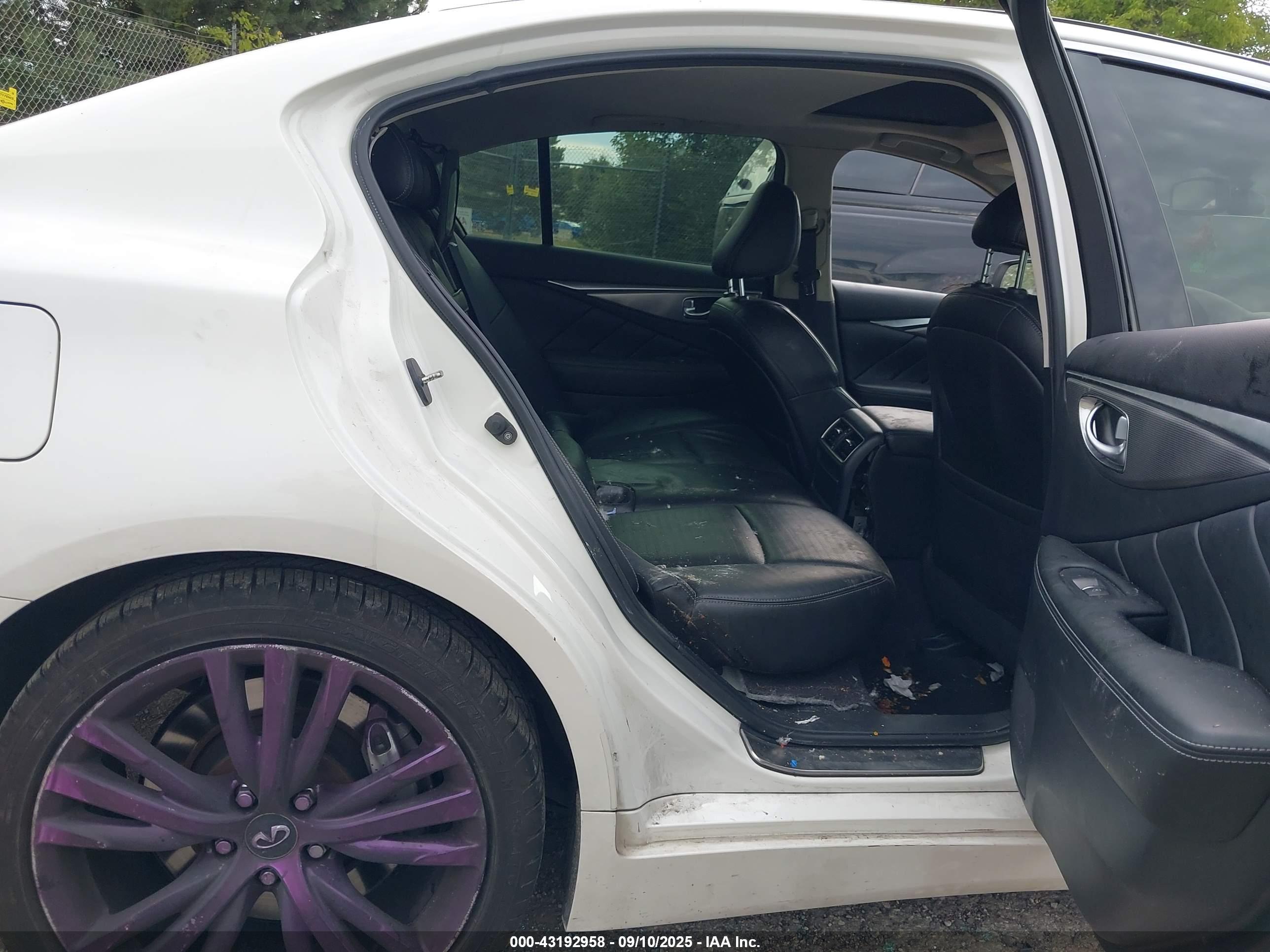 INFINITI Q50 image 8