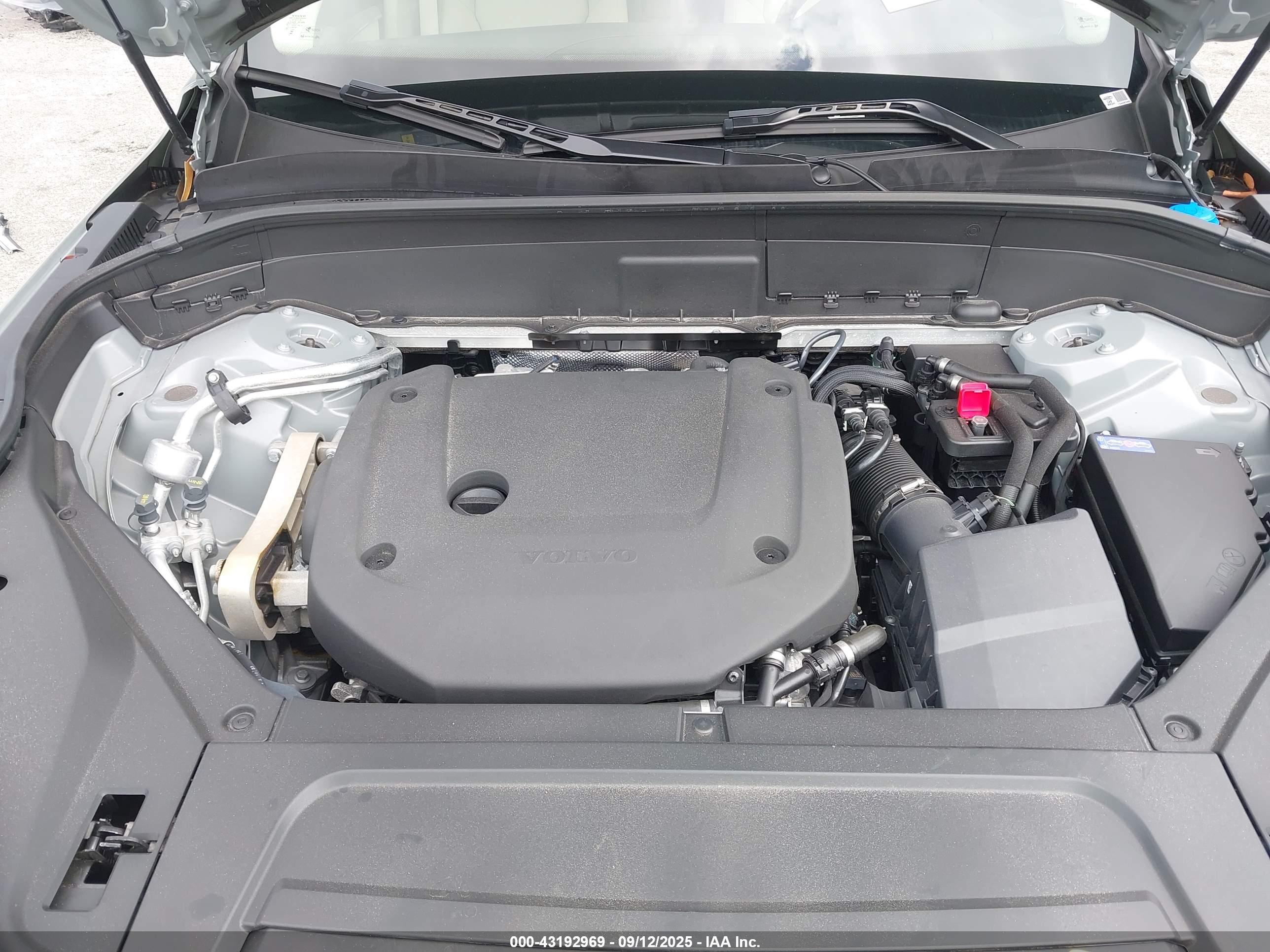 VOLVO XC90 image 10