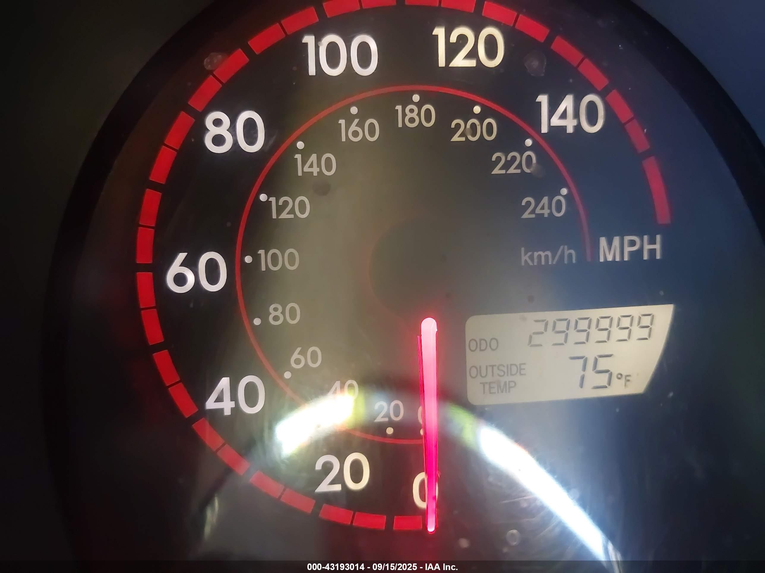 TOYOTA MATRIX image 7