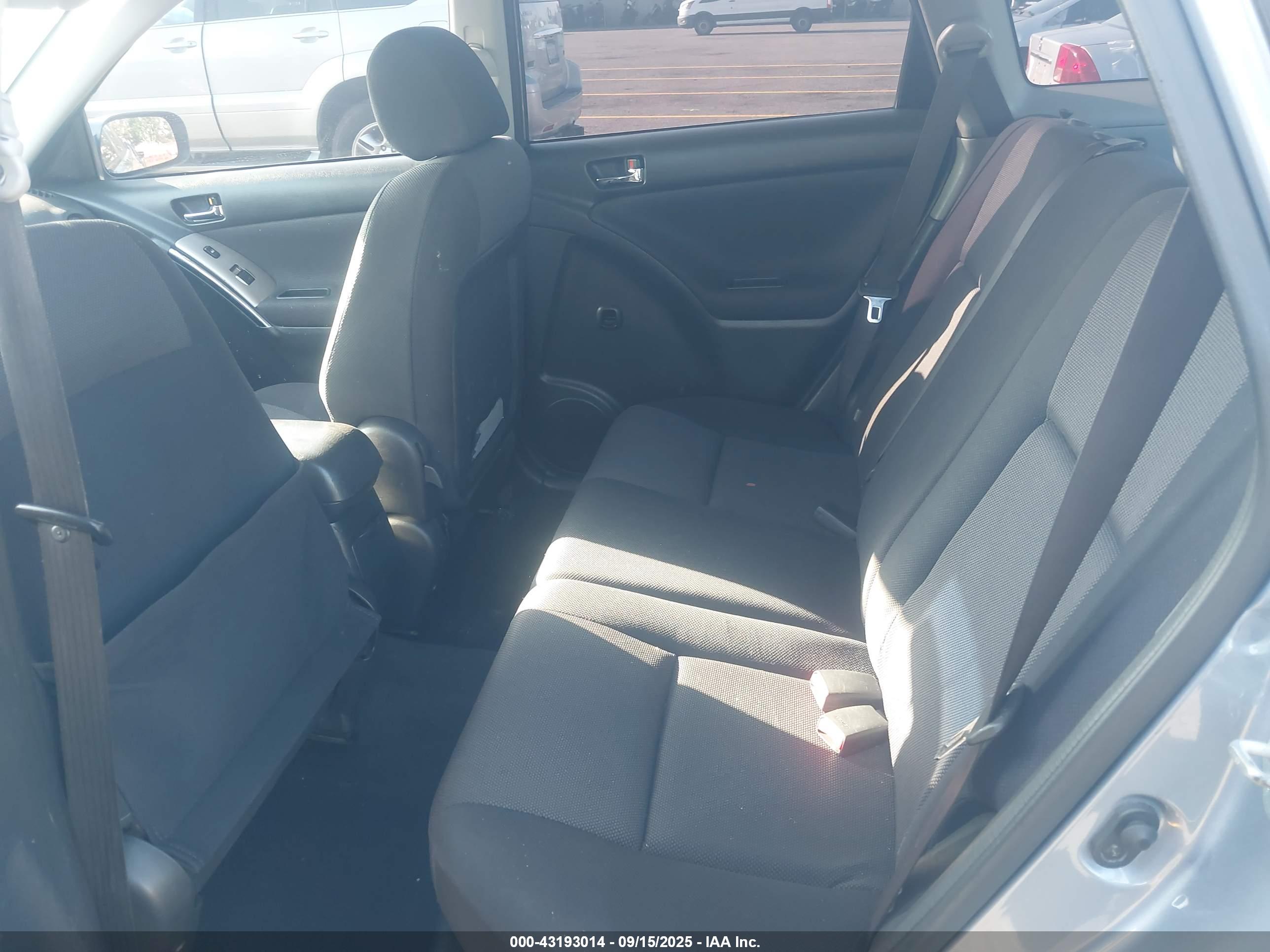 TOYOTA MATRIX image 8