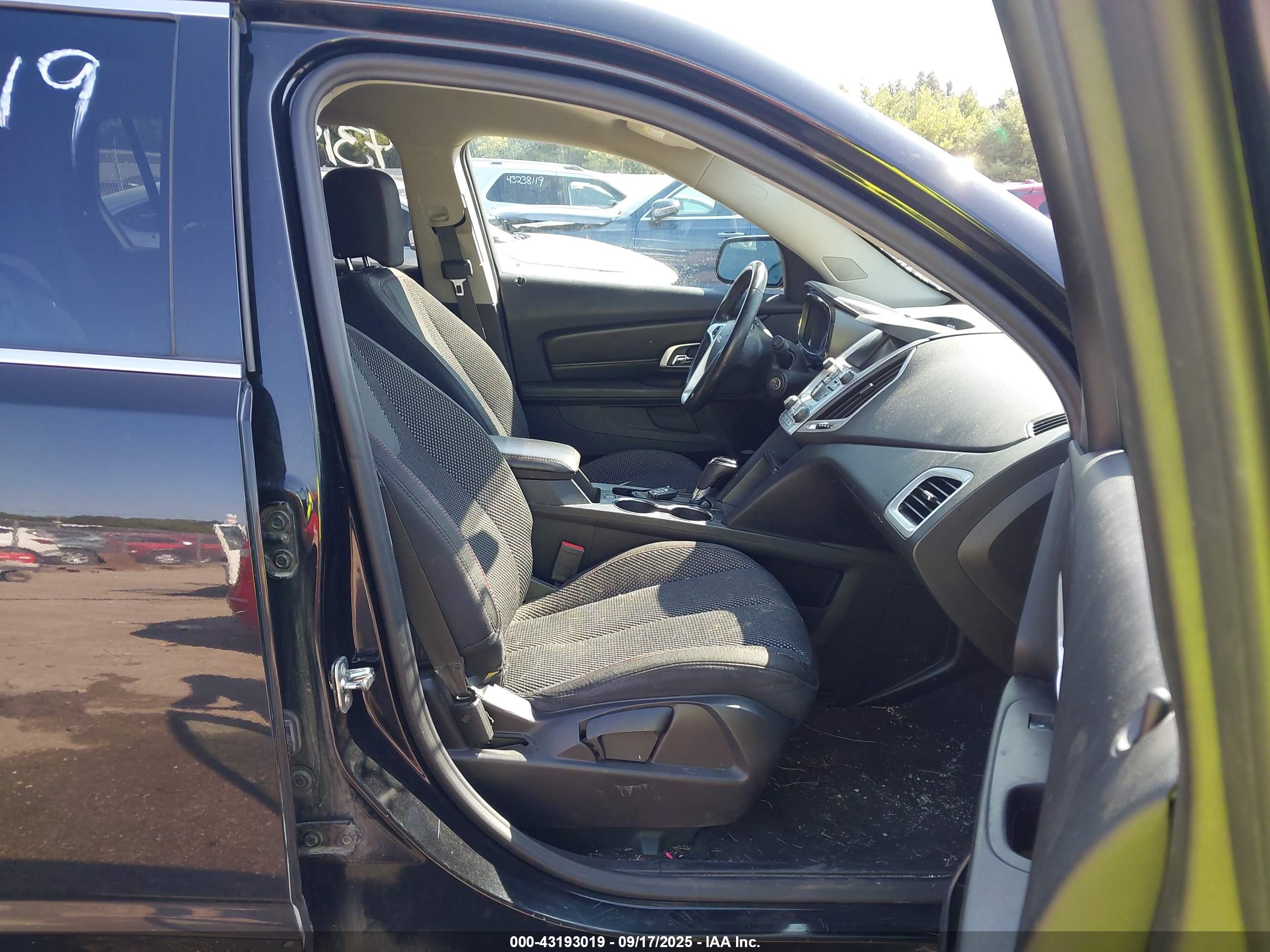 GMC TERRAIN image 5